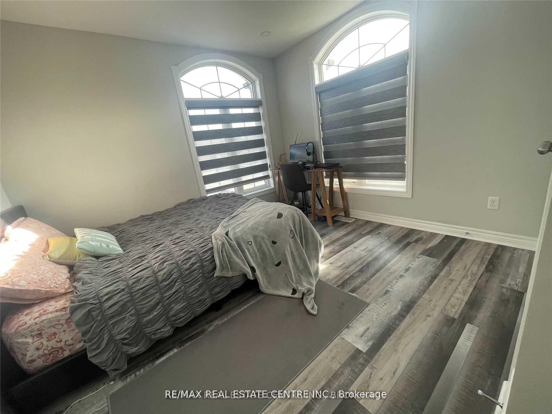 196 Woodbine Avenue A Property Photo 13