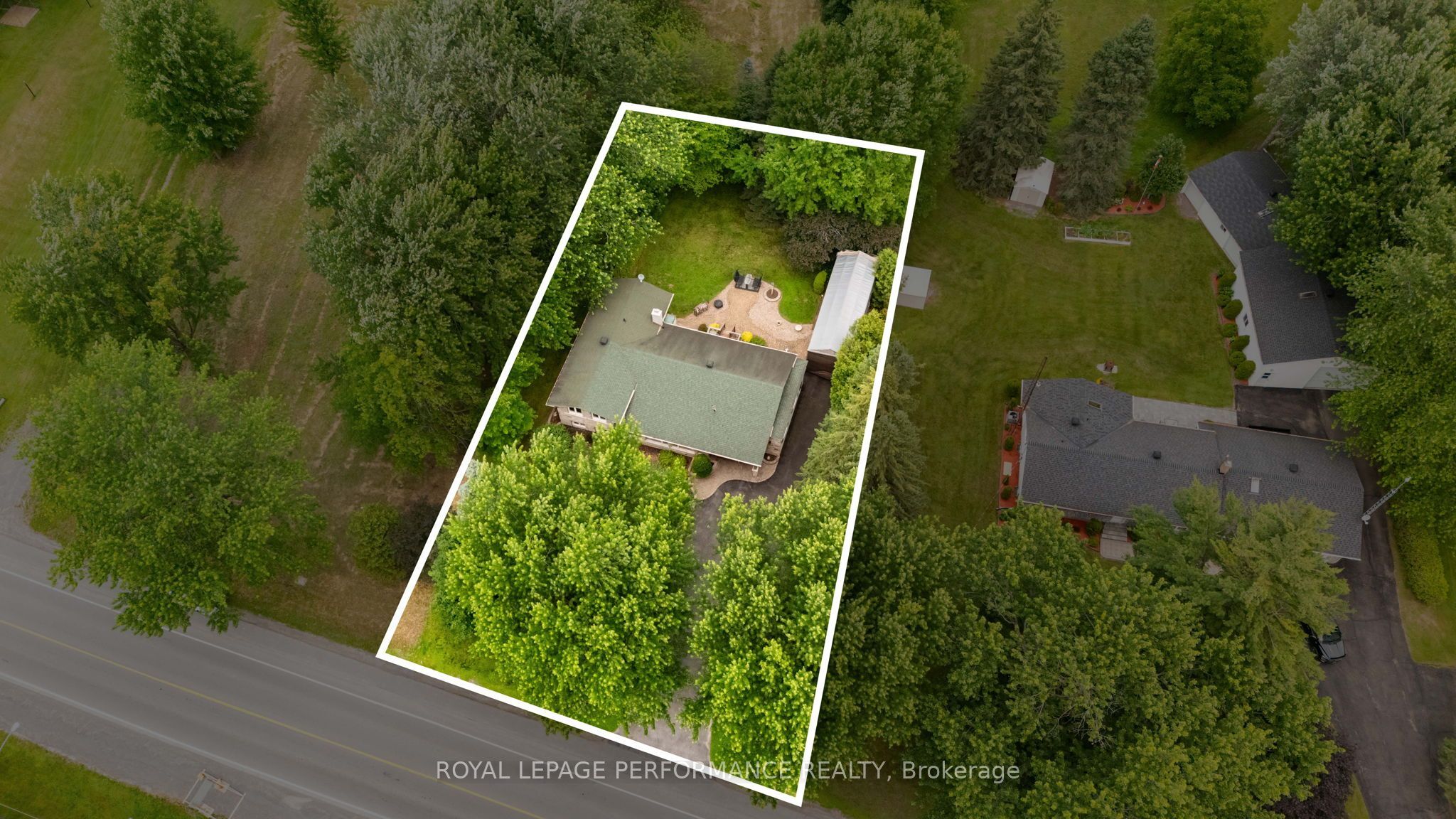 828 Principale Street Property Photo 3