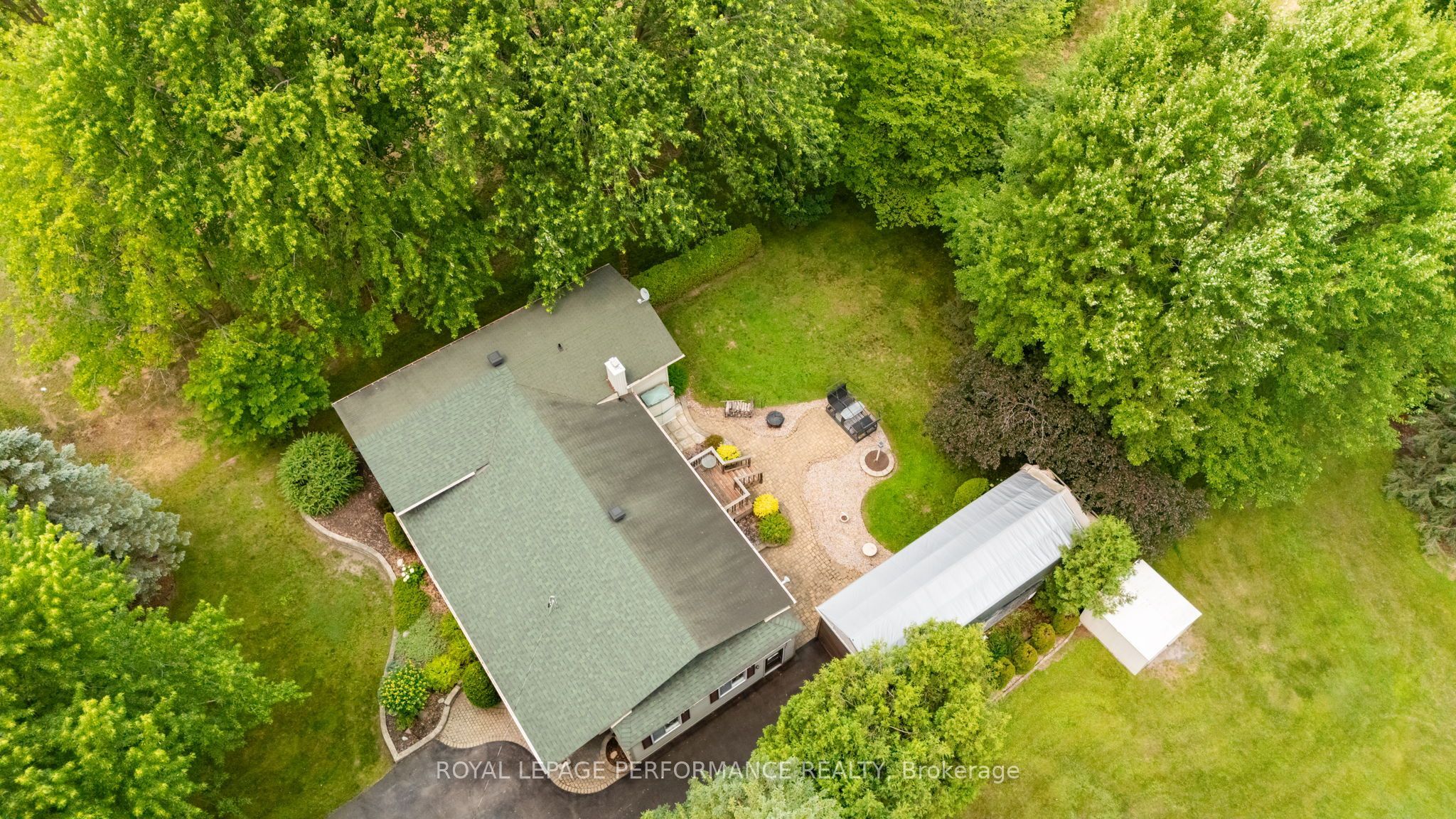828 Principale Street Property Photo 6