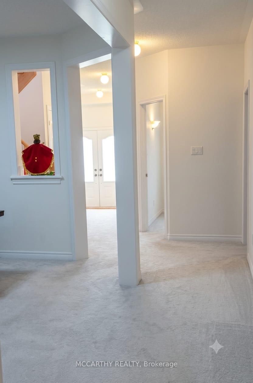 857 O'reilly Crescent Property Photo 3