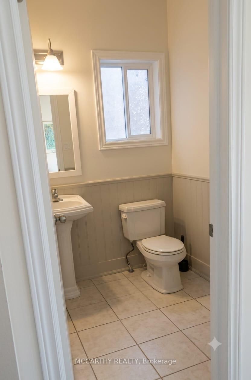 857 O'reilly Crescent Property Photo 4