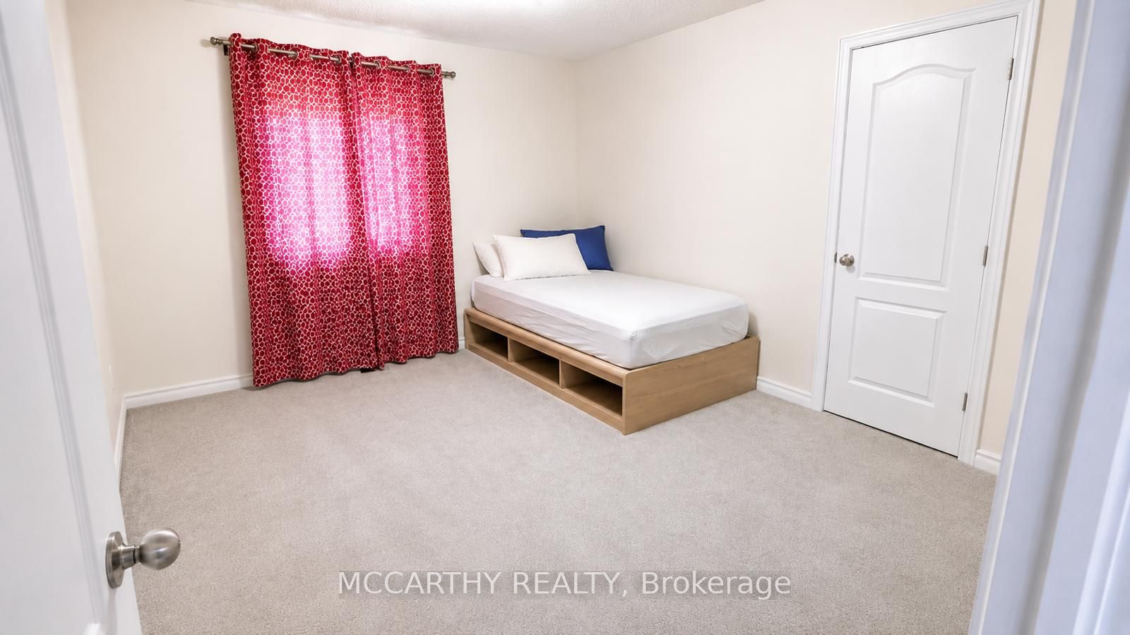 857 O'reilly Crescent Property Photo 9