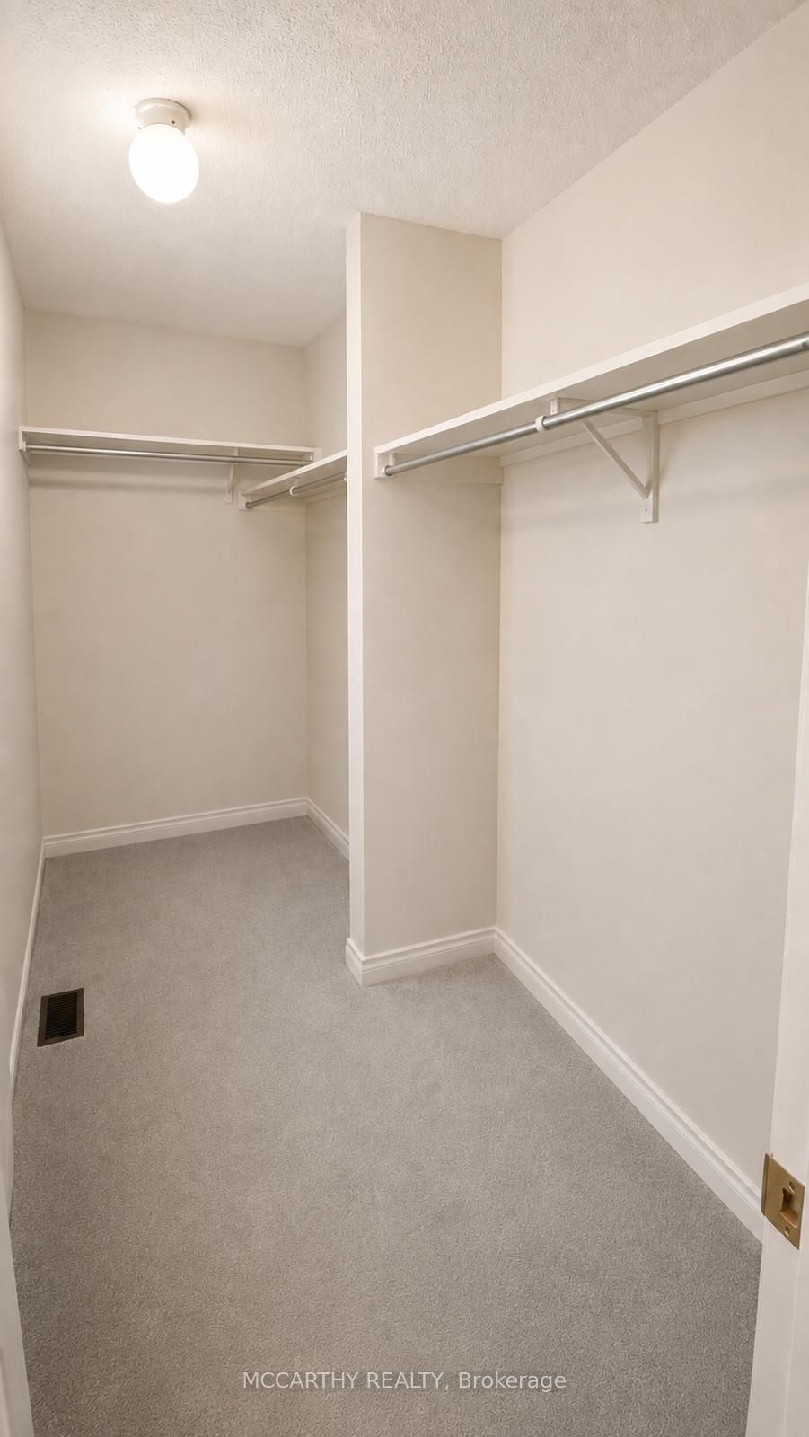 857 O'reilly Crescent Property Photo 12