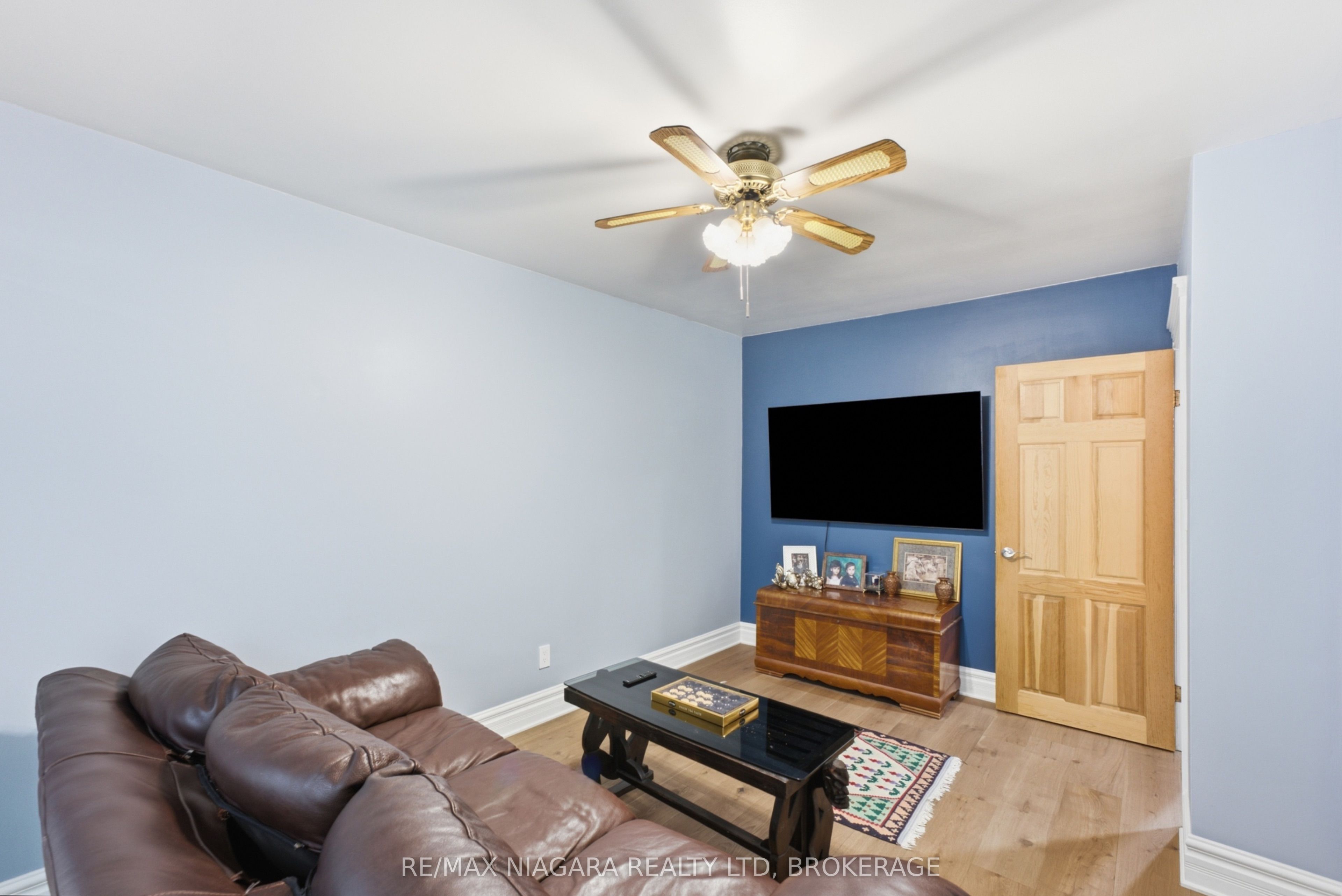 11 Richelieu Drive Property Photo 10
