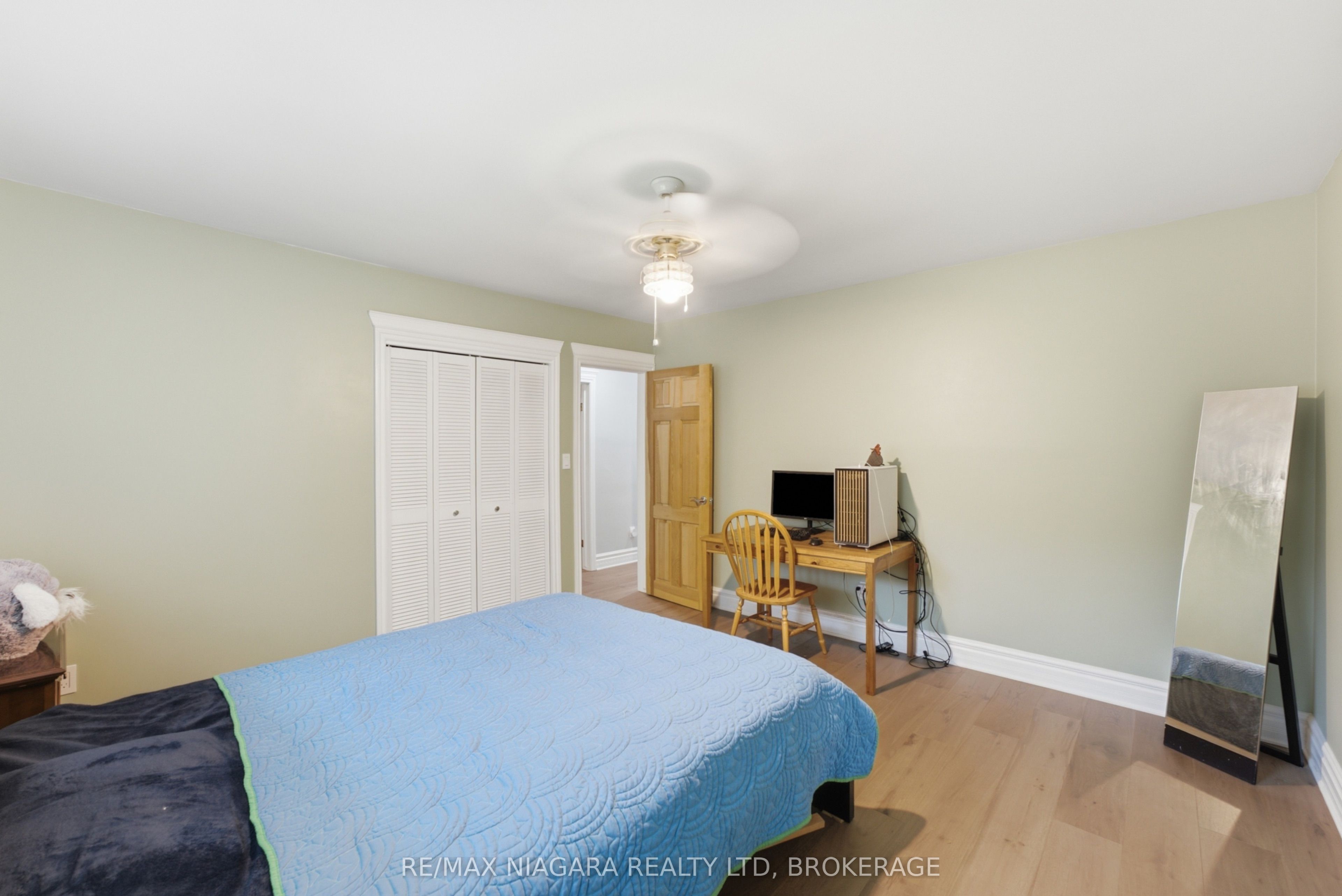 11 Richelieu Drive Property Photo 13