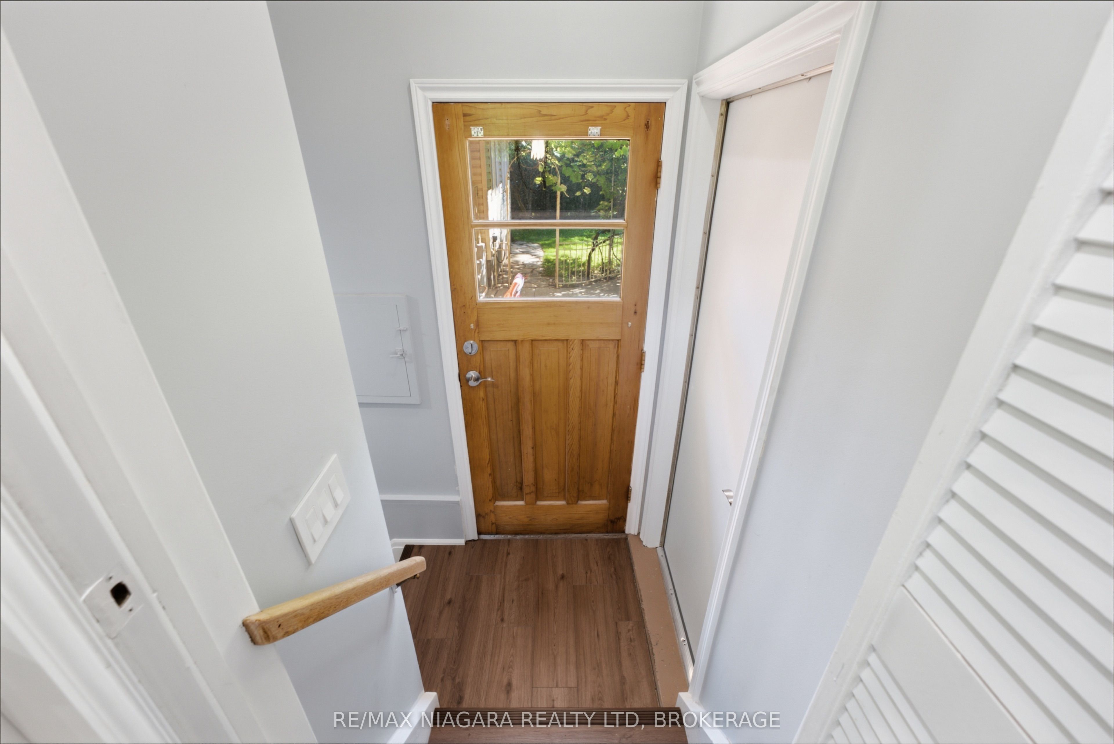 11 Richelieu Drive Property Photo 18