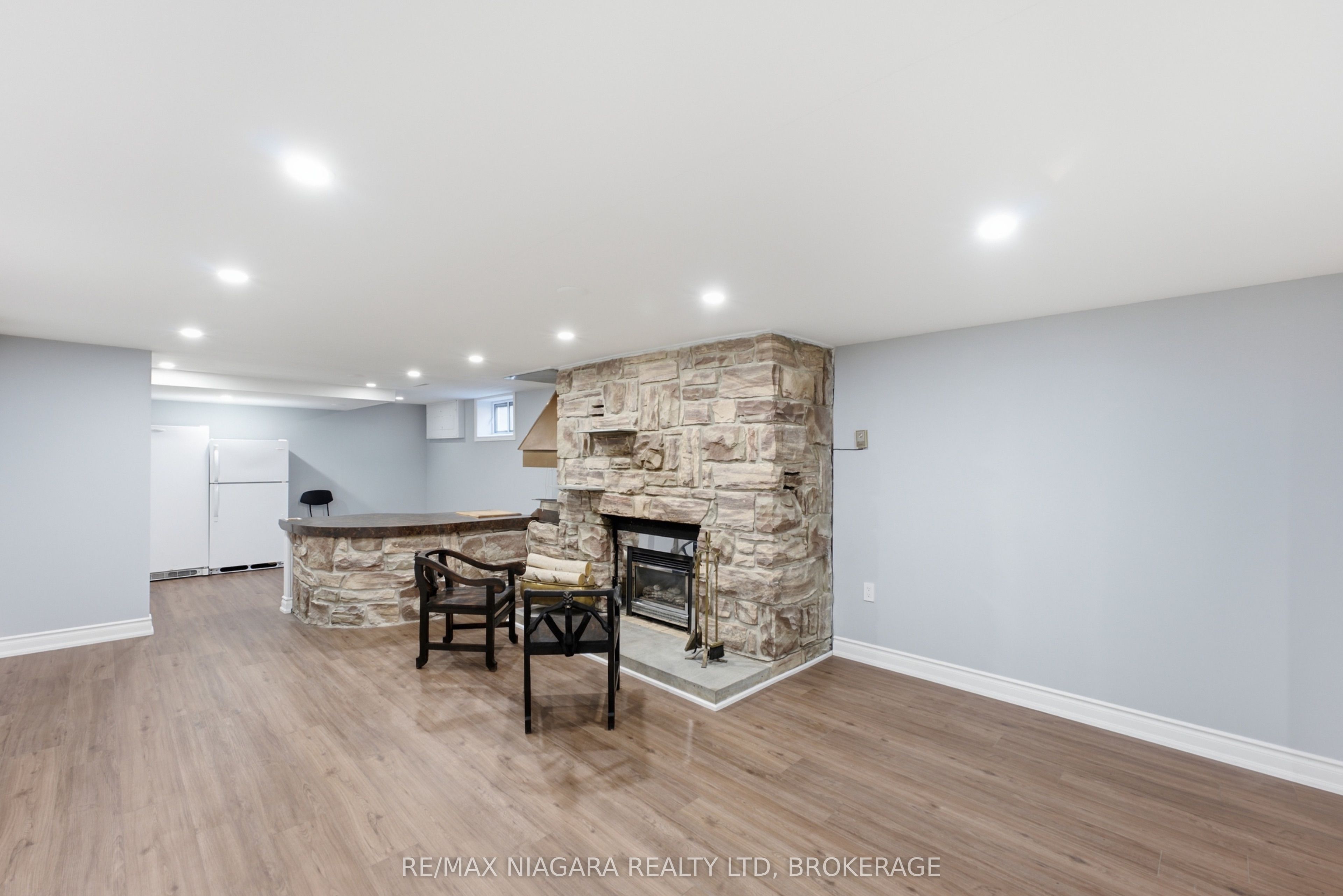 11 Richelieu Drive Property Photo 20
