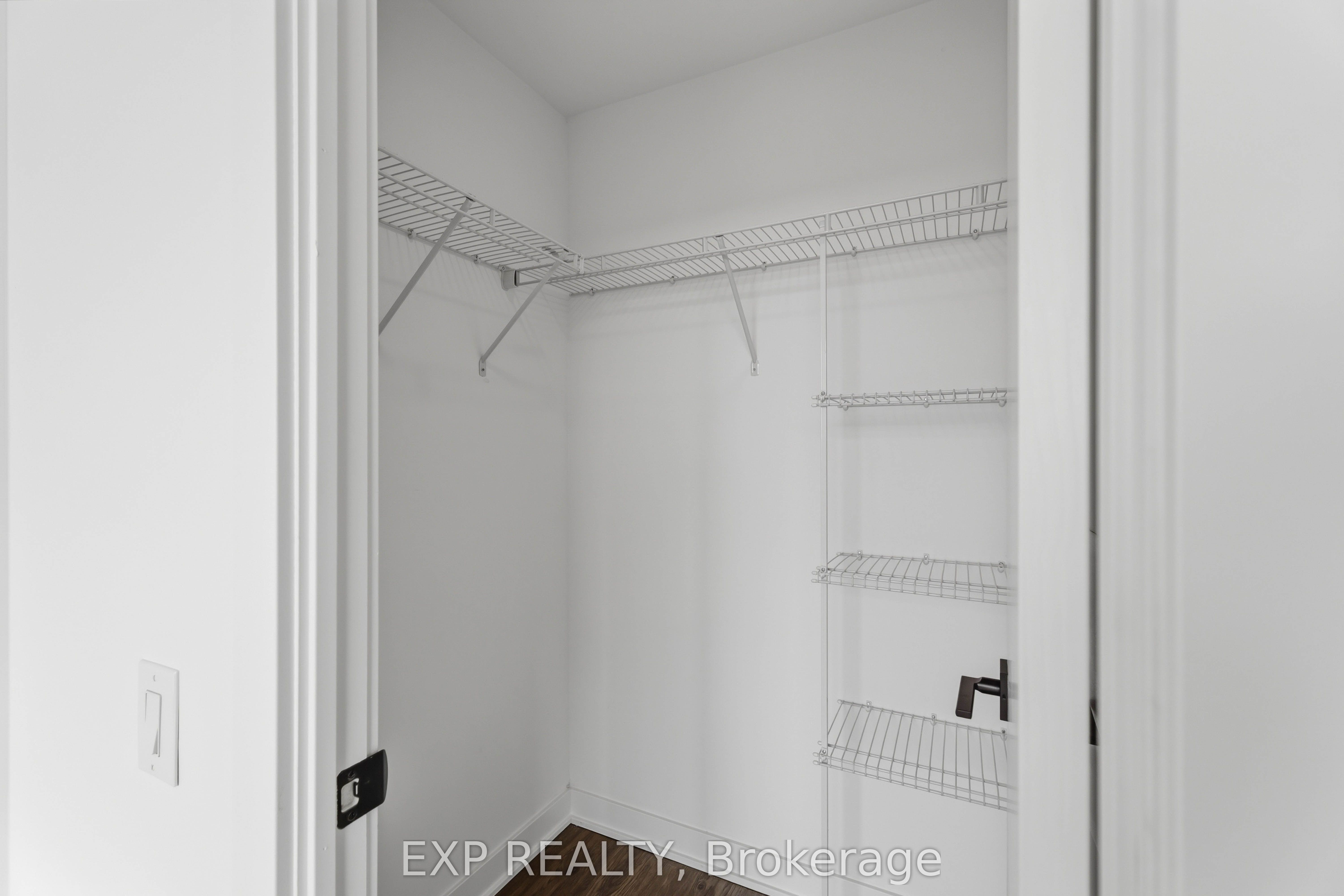 2782 Barton Street E 1119 Property Photo 10