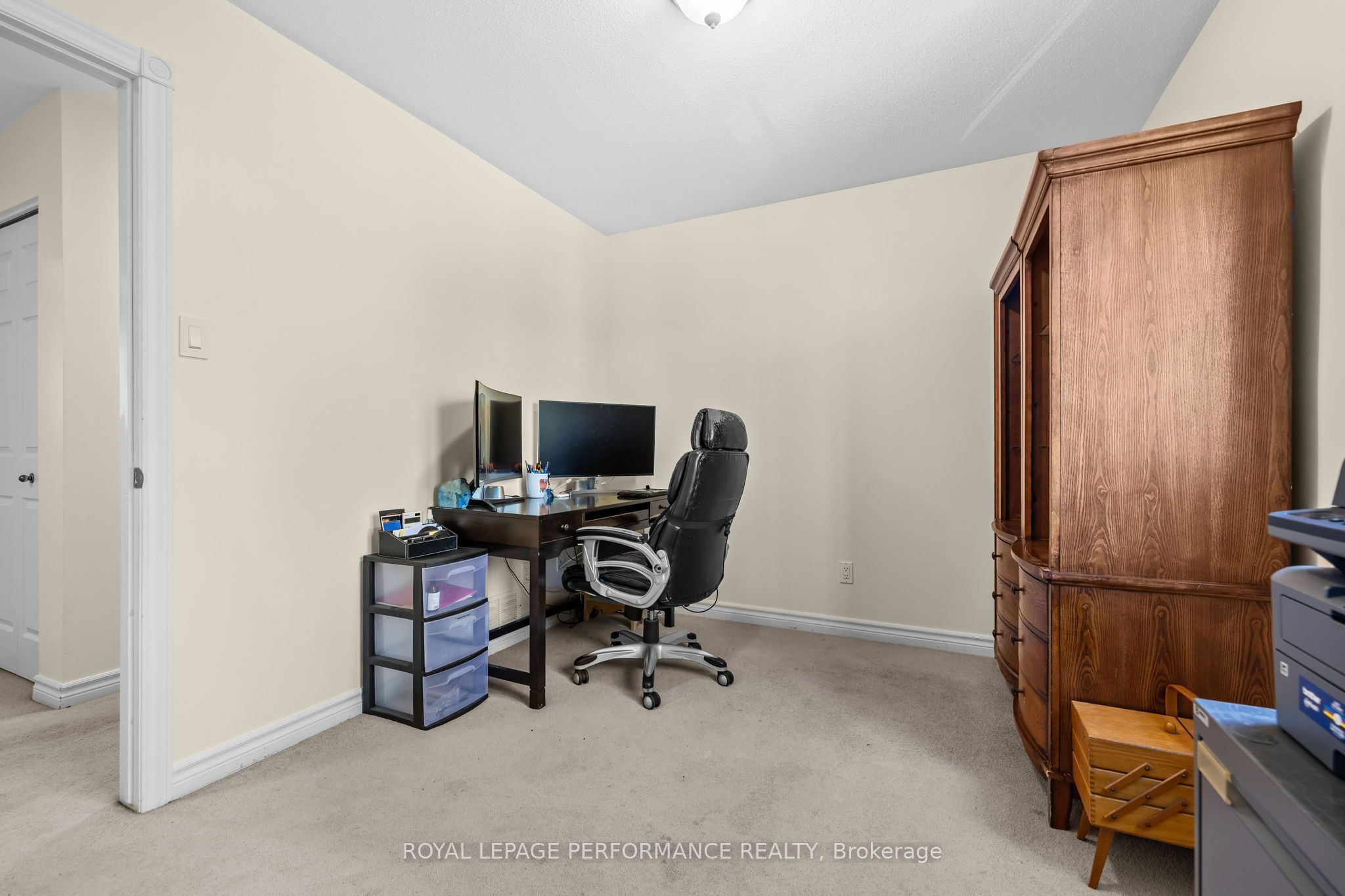 407 Centenaire Street Property Photo 27