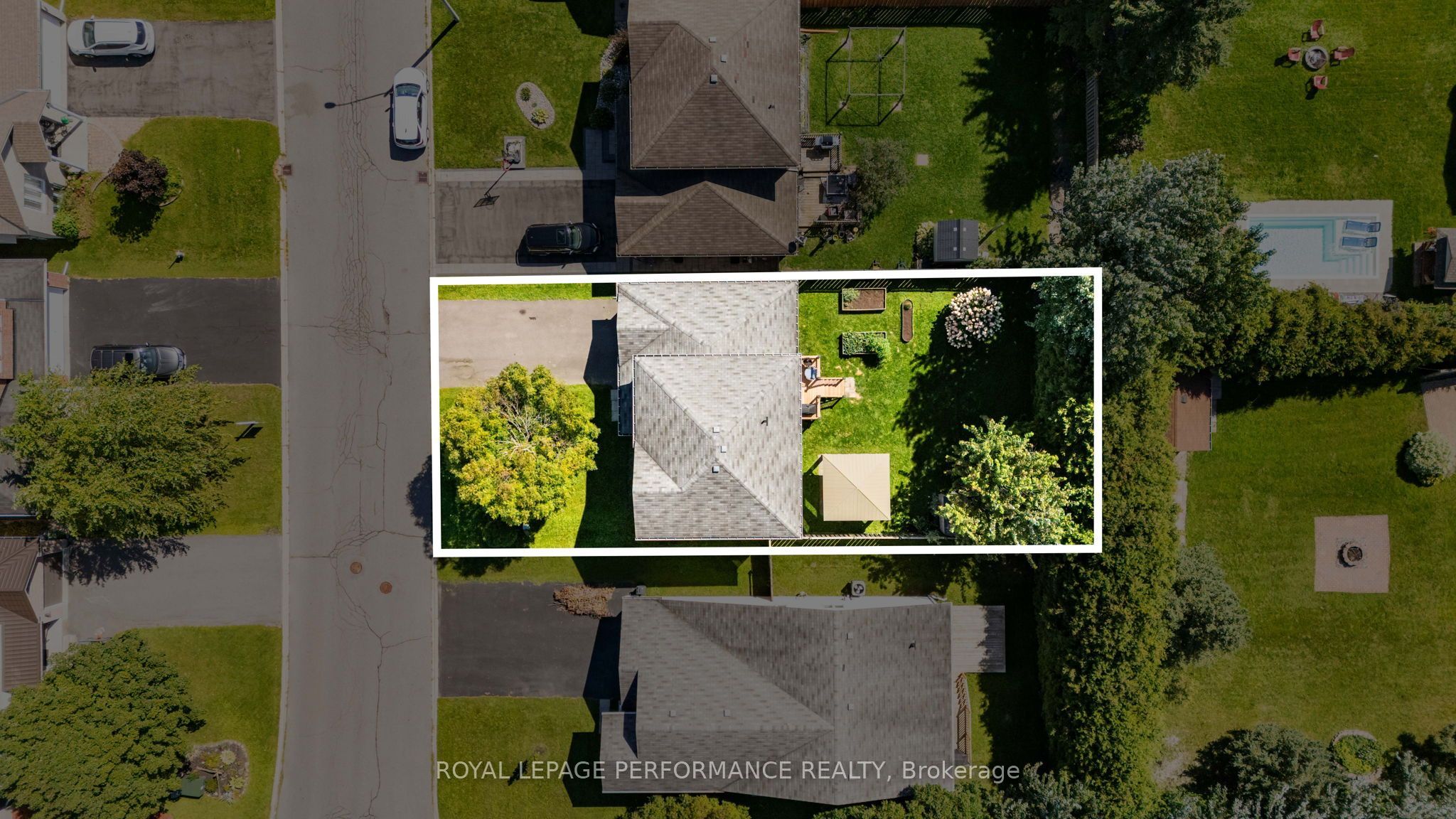 407 Centenaire Street Property Photo 36
