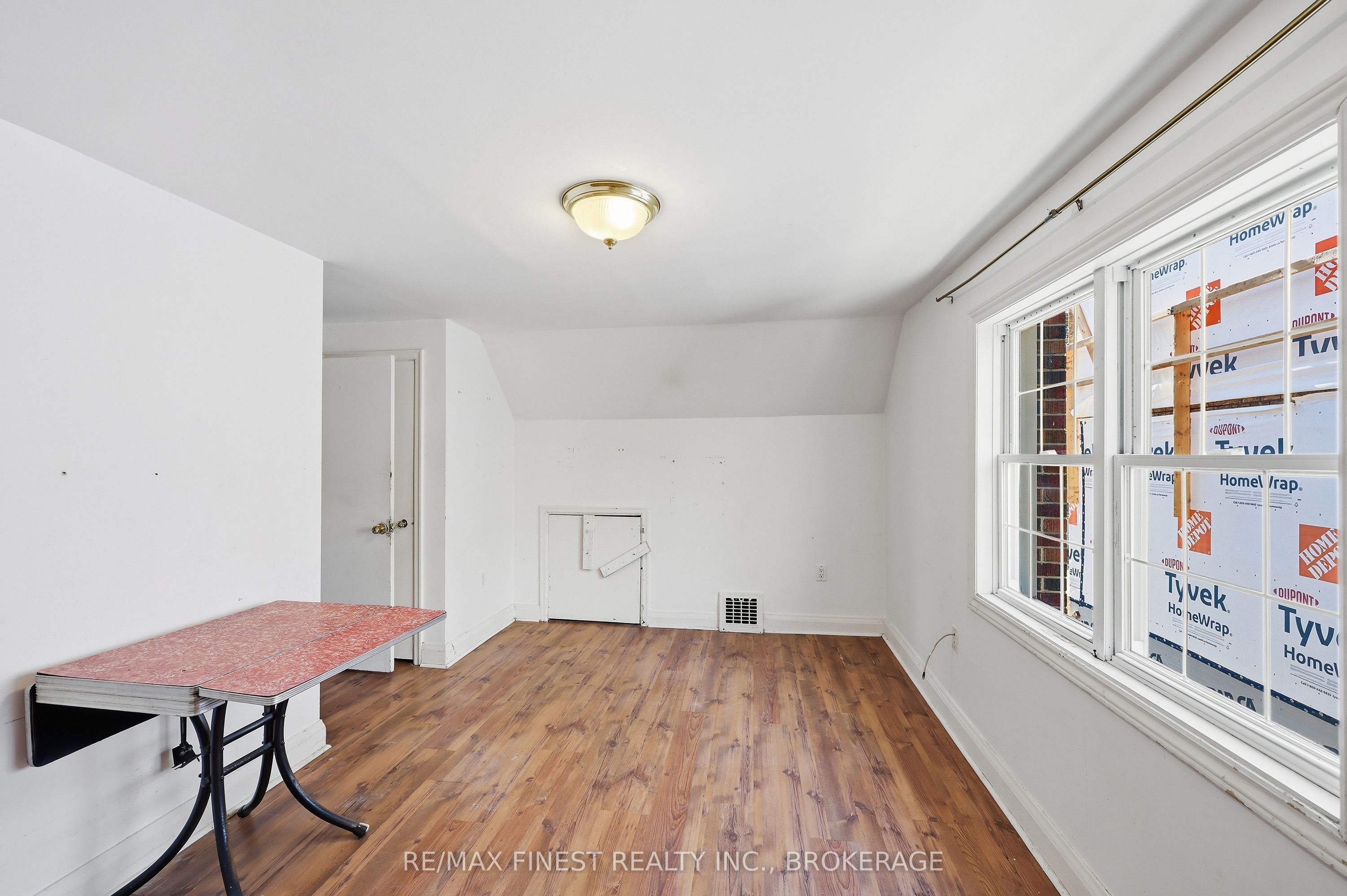 3 John Street Property Photo 27