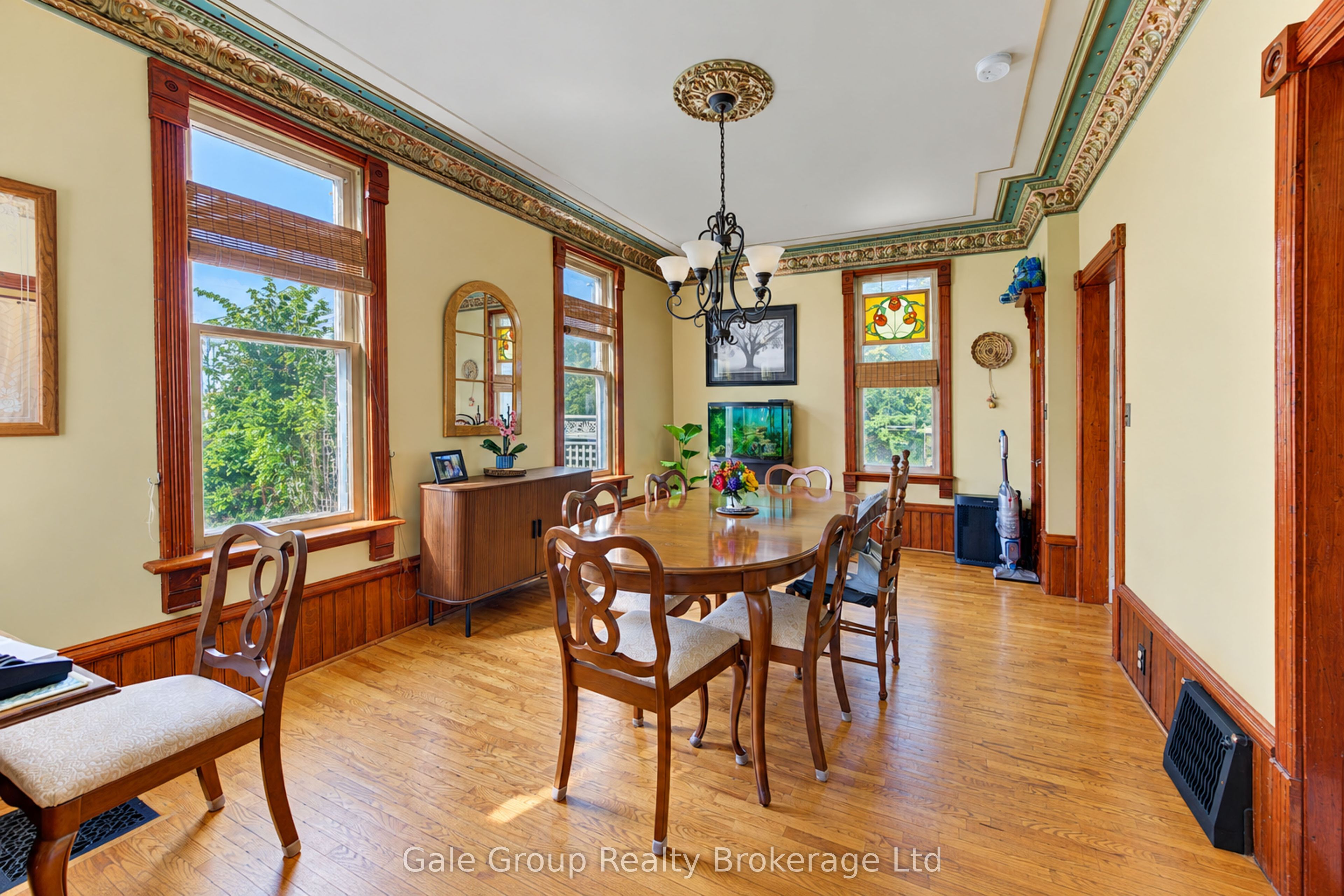 551 Grant Street Property Photo 7