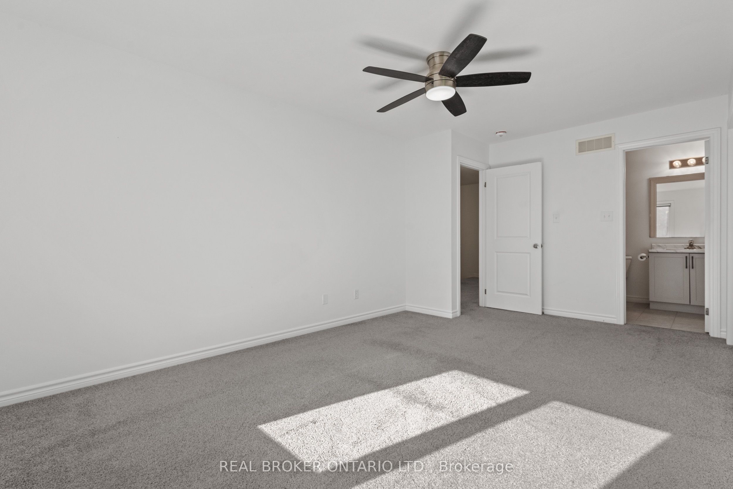 91 Woodedge Circle Property Photo 17