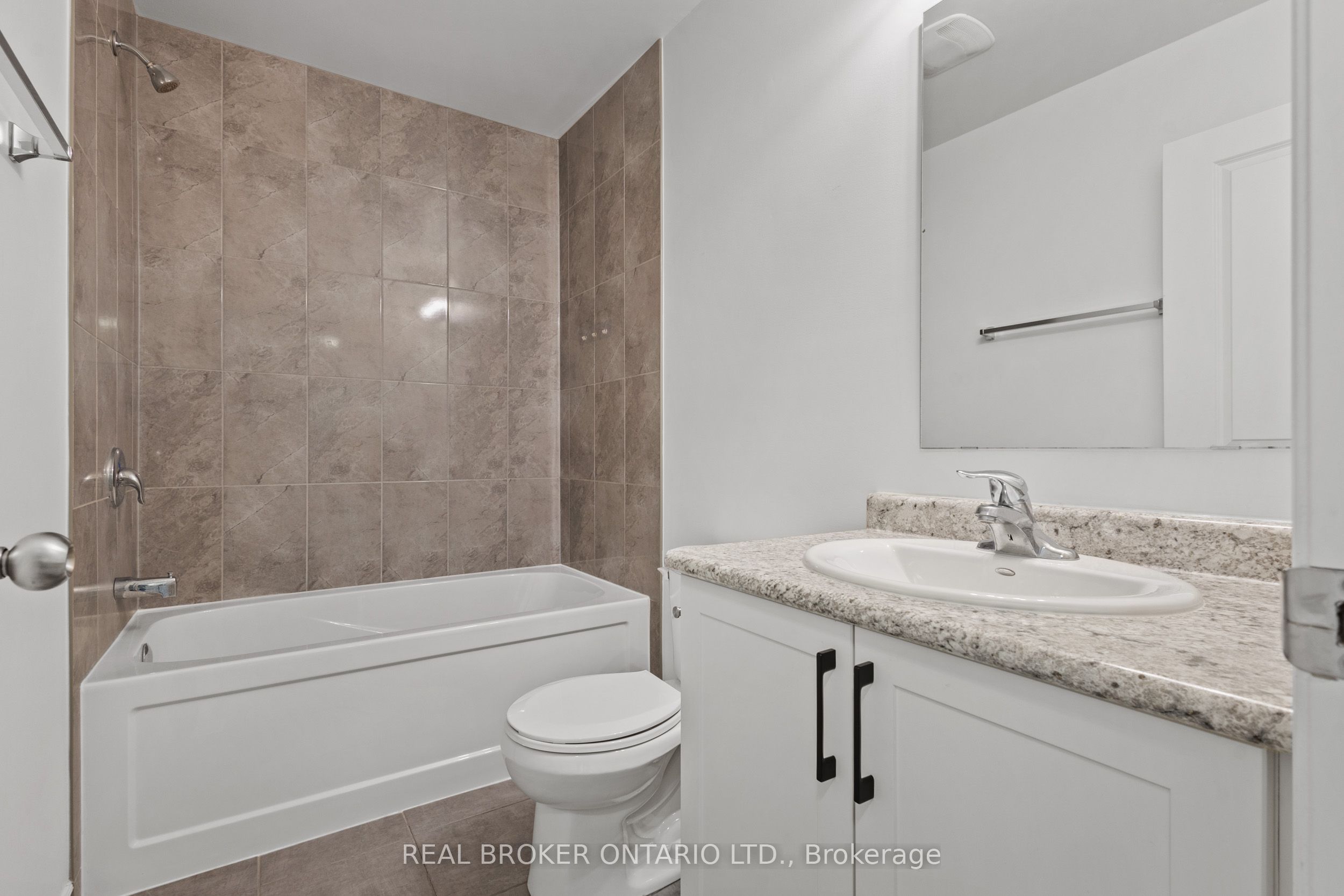 91 Woodedge Circle Property Photo 22
