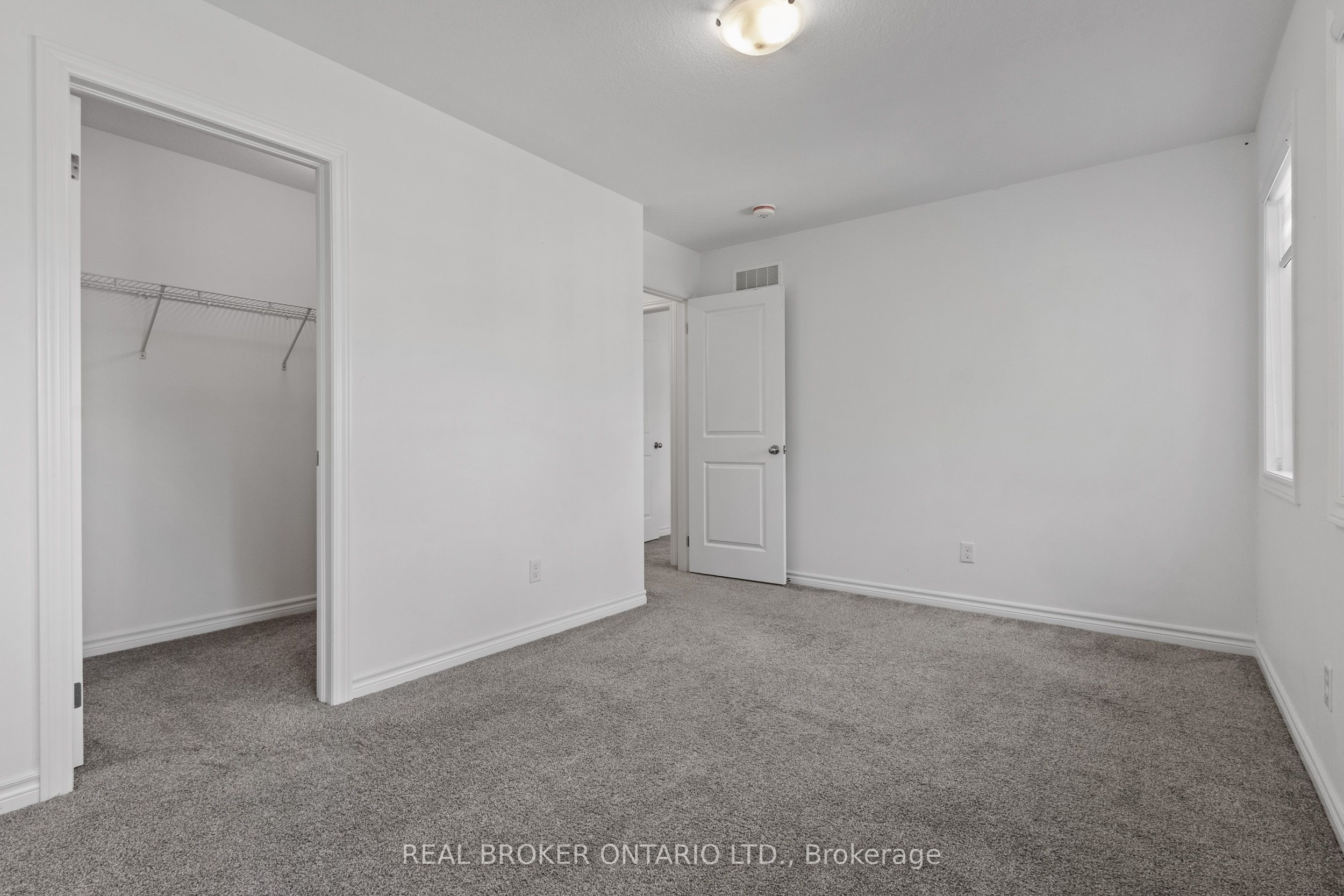 91 Woodedge Circle Property Photo 24