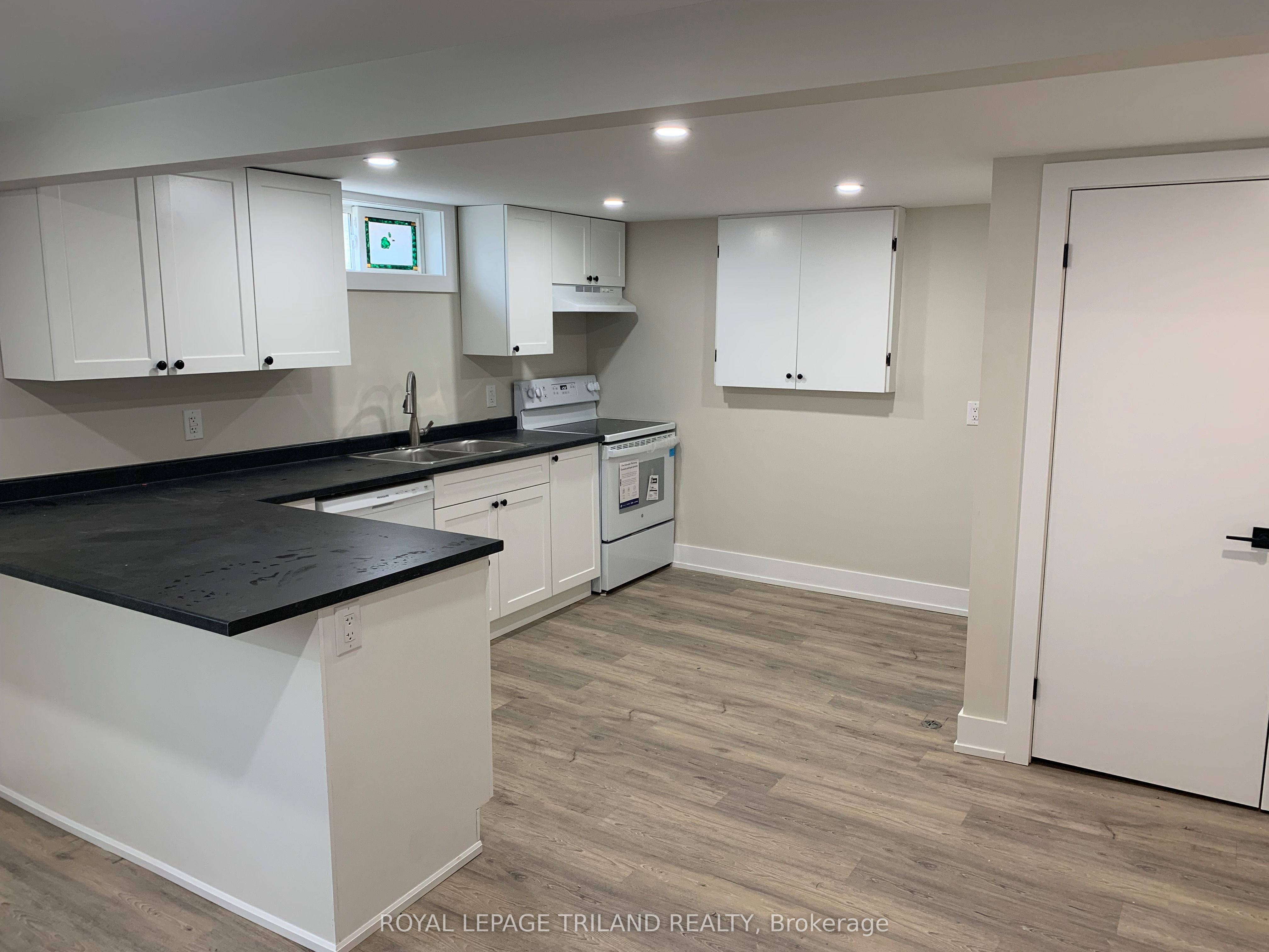 62 Wexford Avenue Basement Property Photo 1