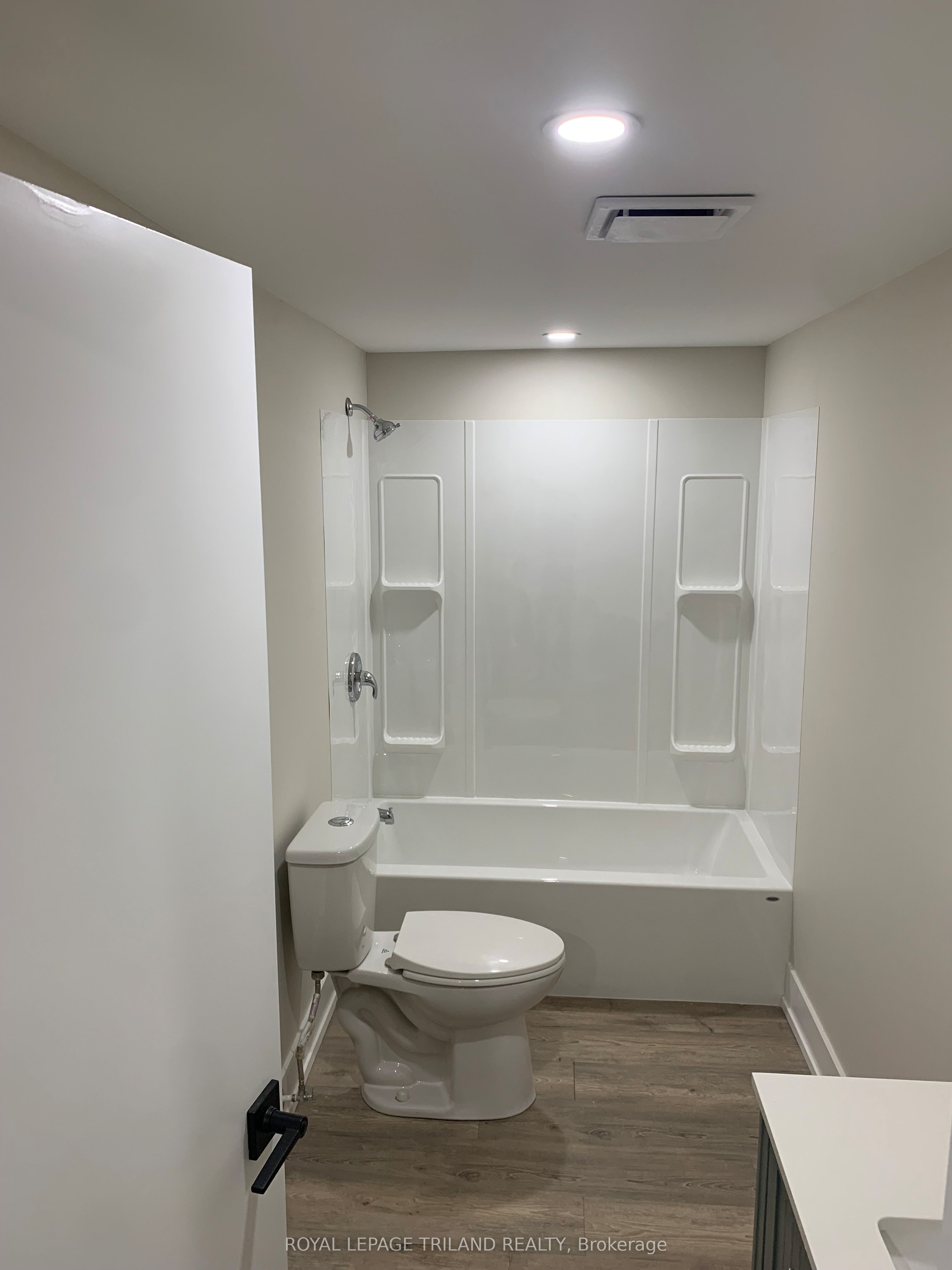 62 Wexford Avenue Basement Property Photo 5