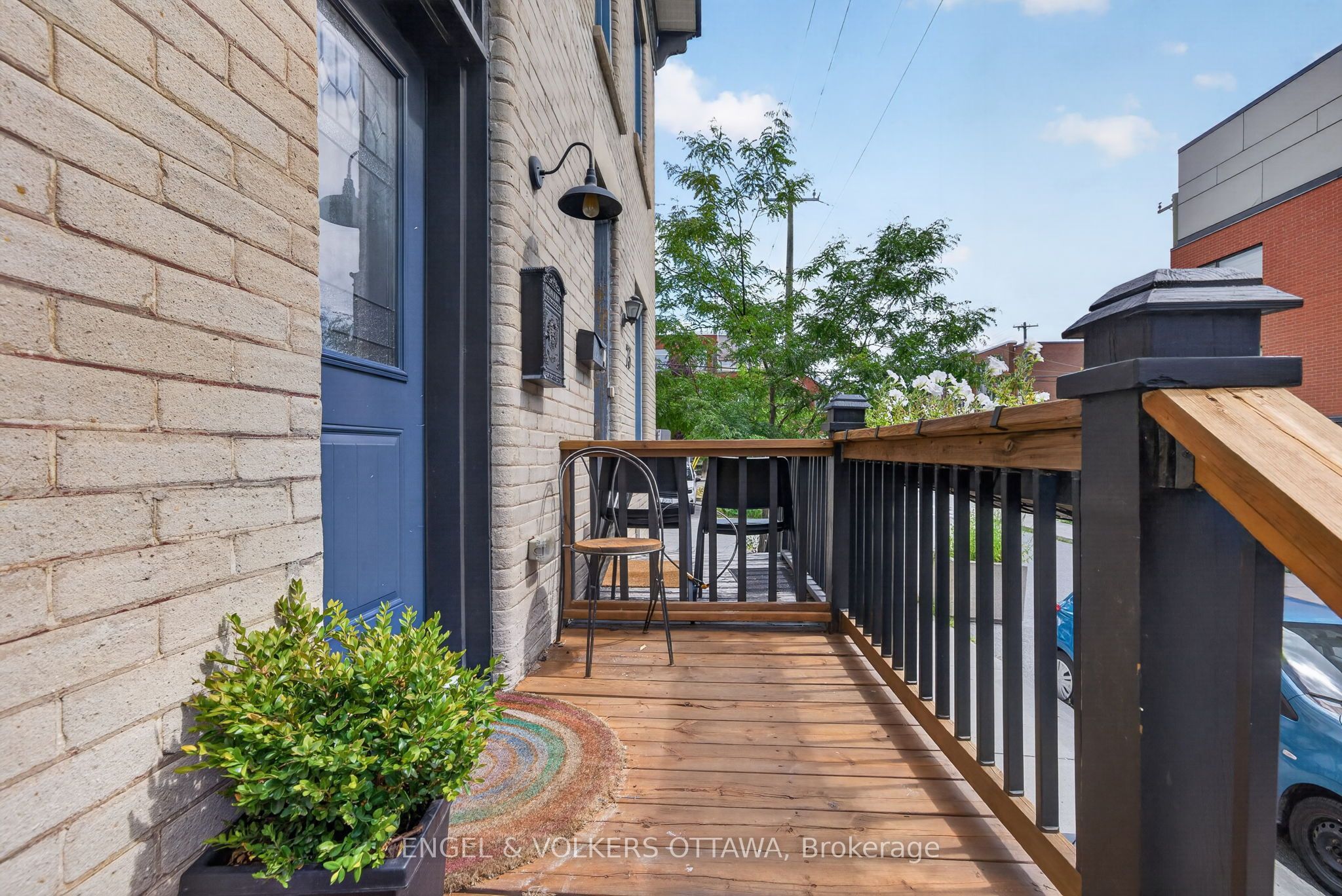 75 Eccles Street Property Photo 3