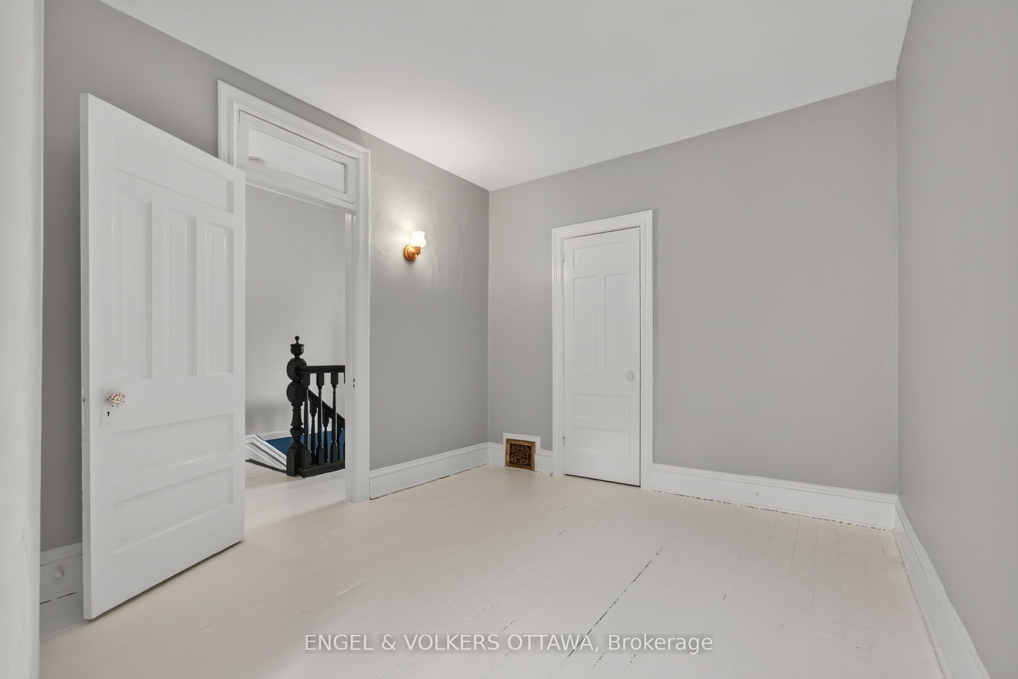 75 Eccles Street Property Photo 29