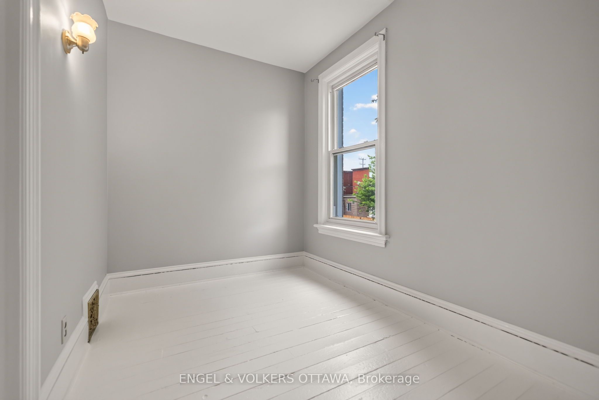 75 Eccles Street Property Photo 30