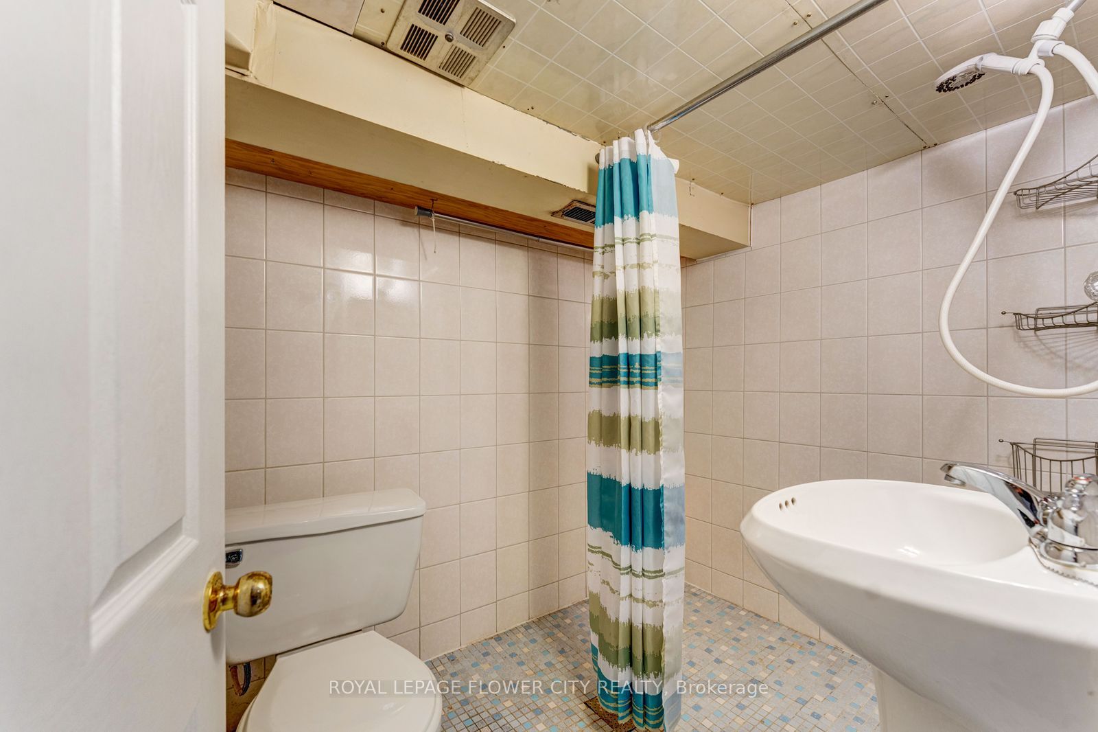 11 Mcneil Street Property Photo 41