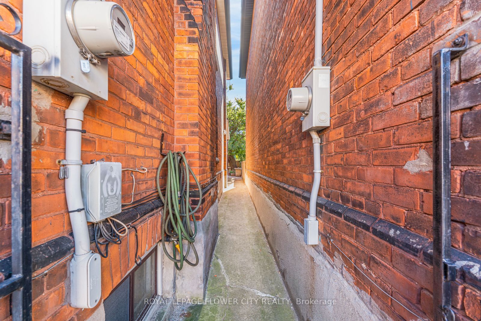 11 Mcneil Street Property Photo 45