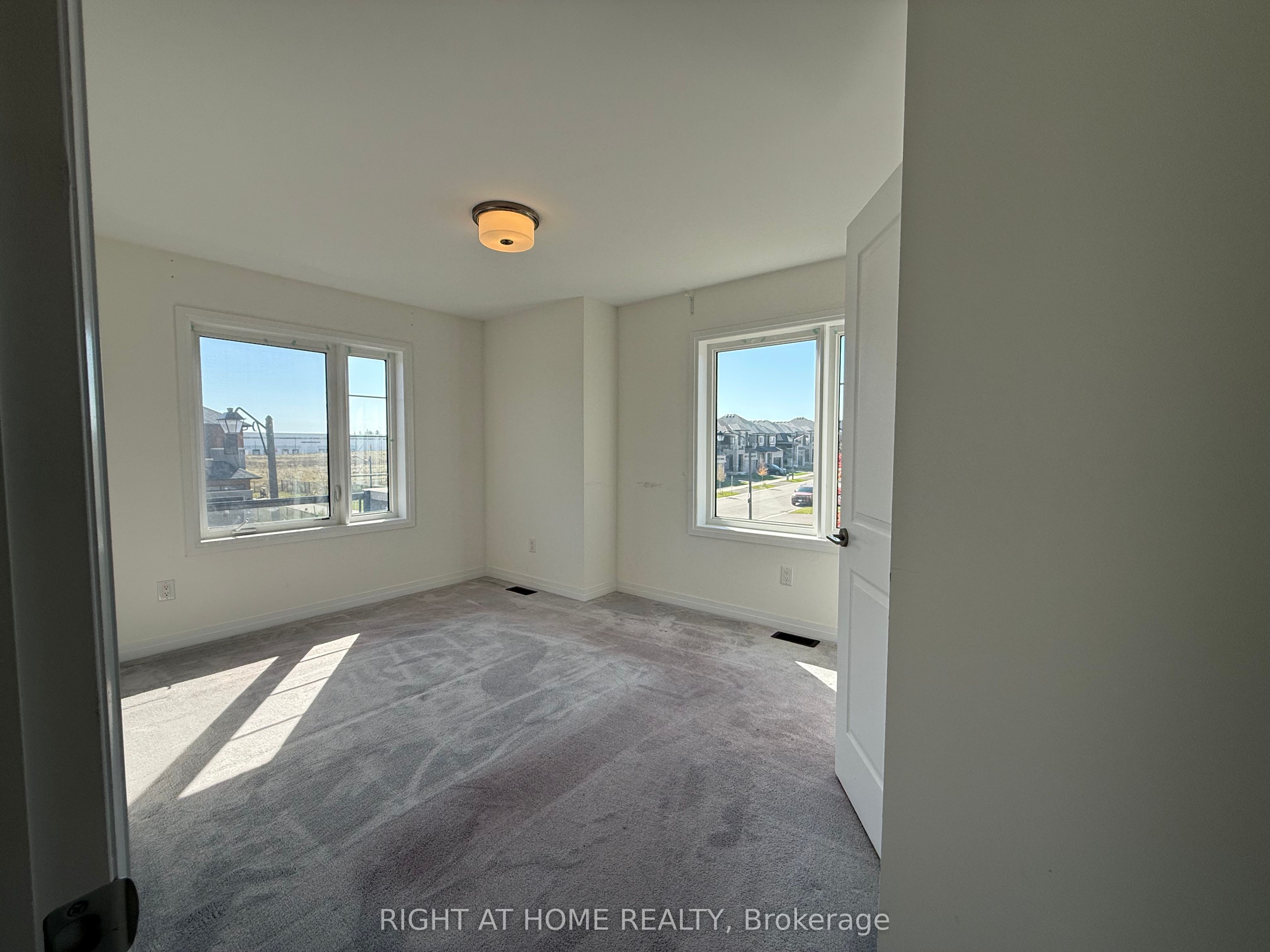 95 Hitchman Street Property Photo 7
