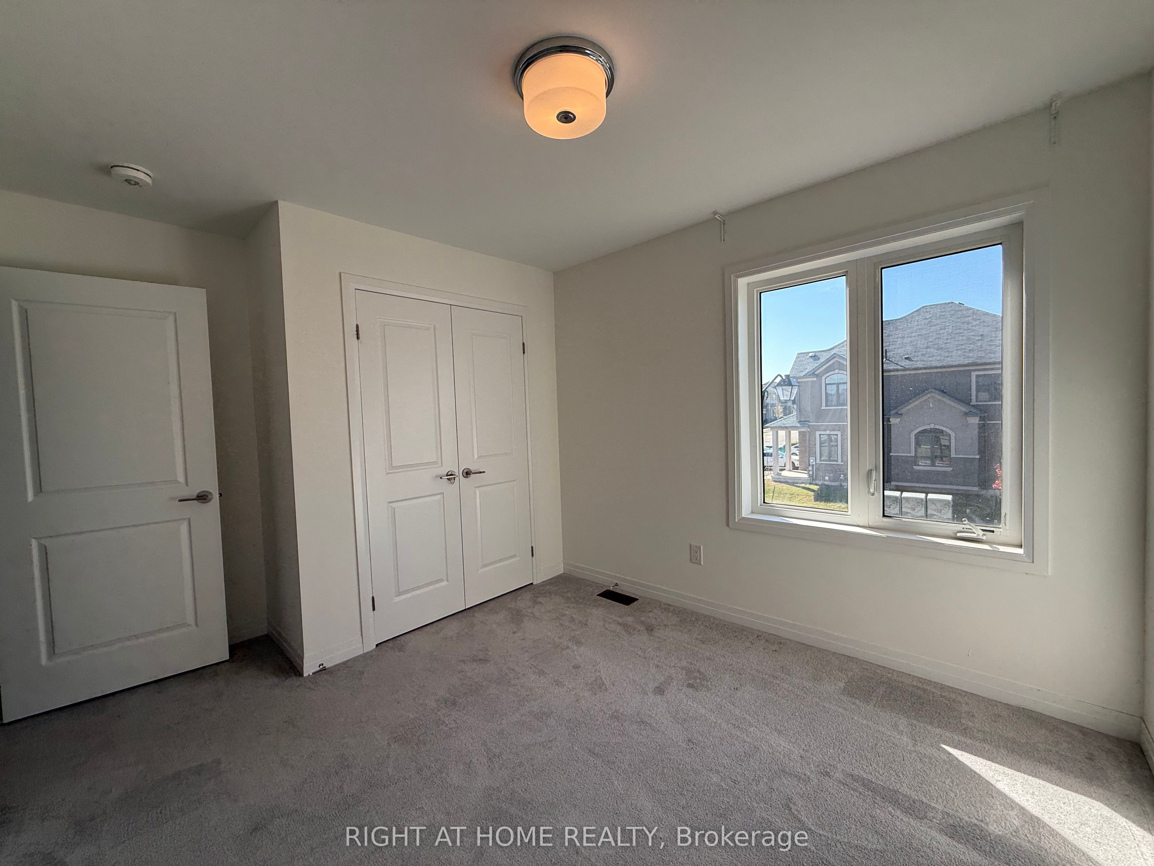 95 Hitchman Street Property Photo 9