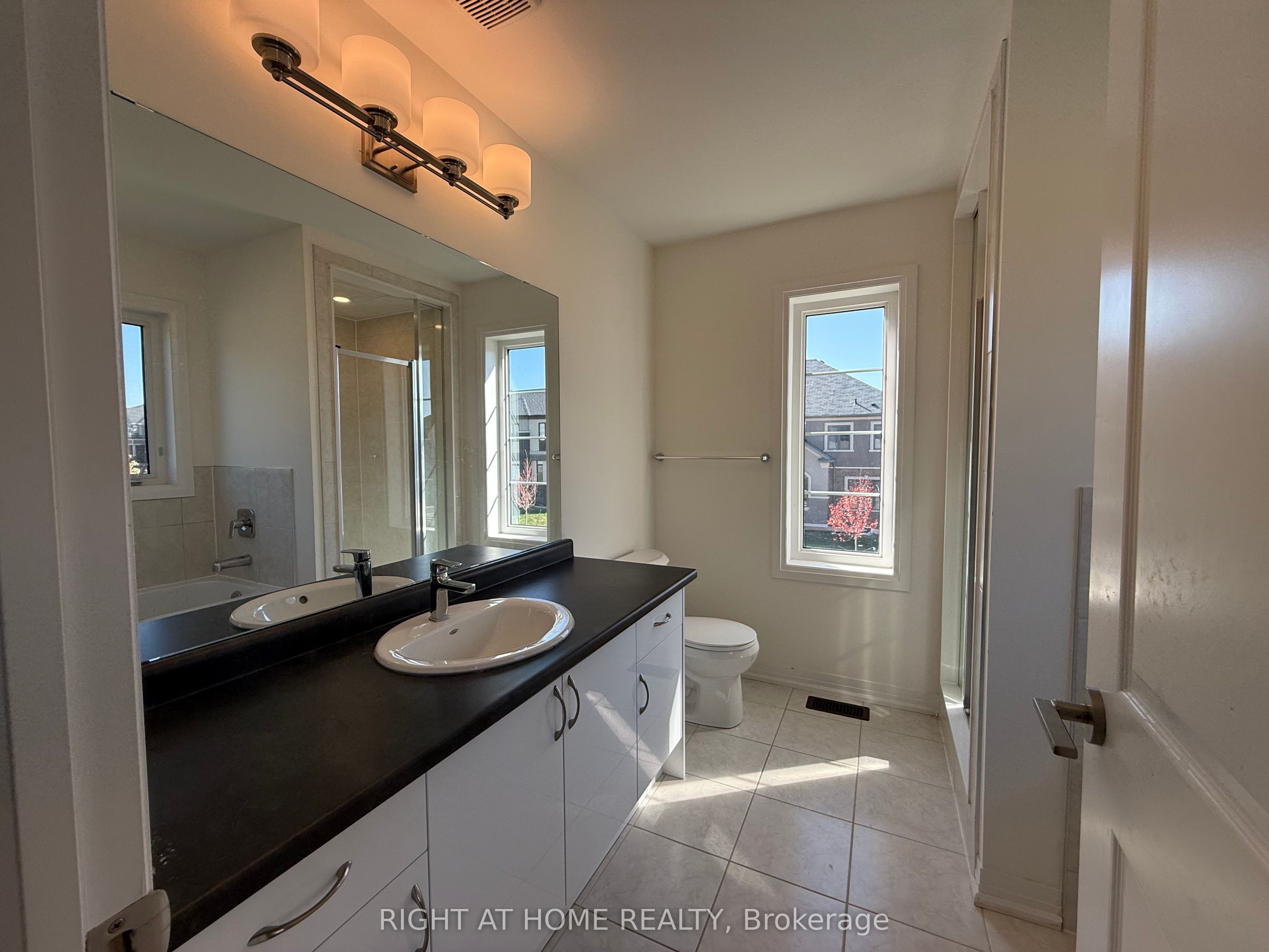 95 Hitchman Street Property Photo 11