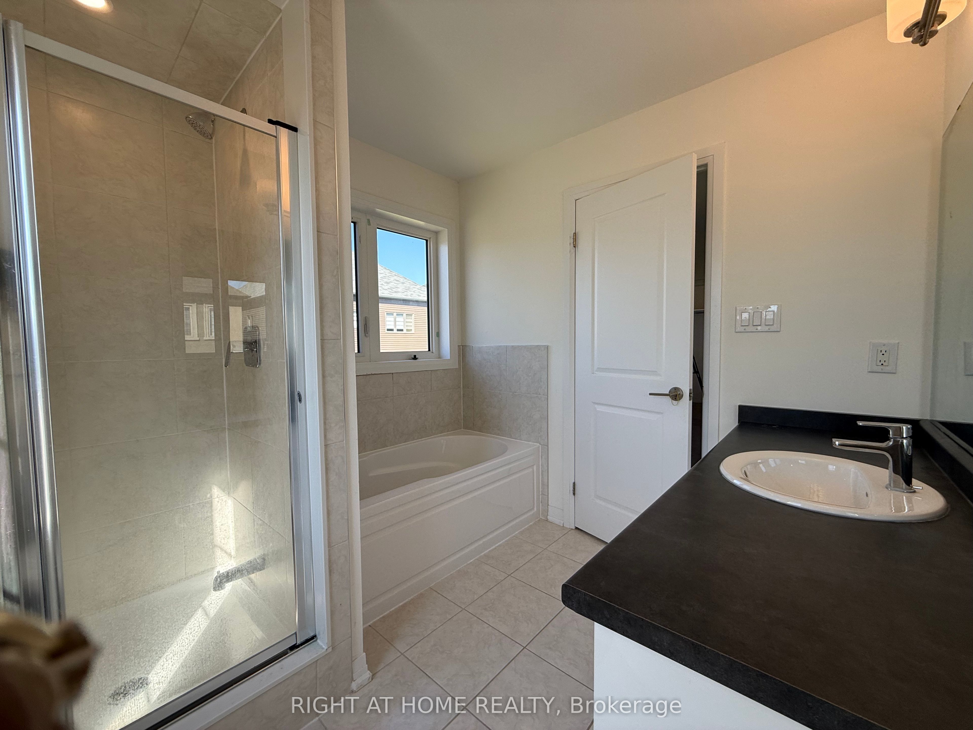 95 Hitchman Street Property Photo 12