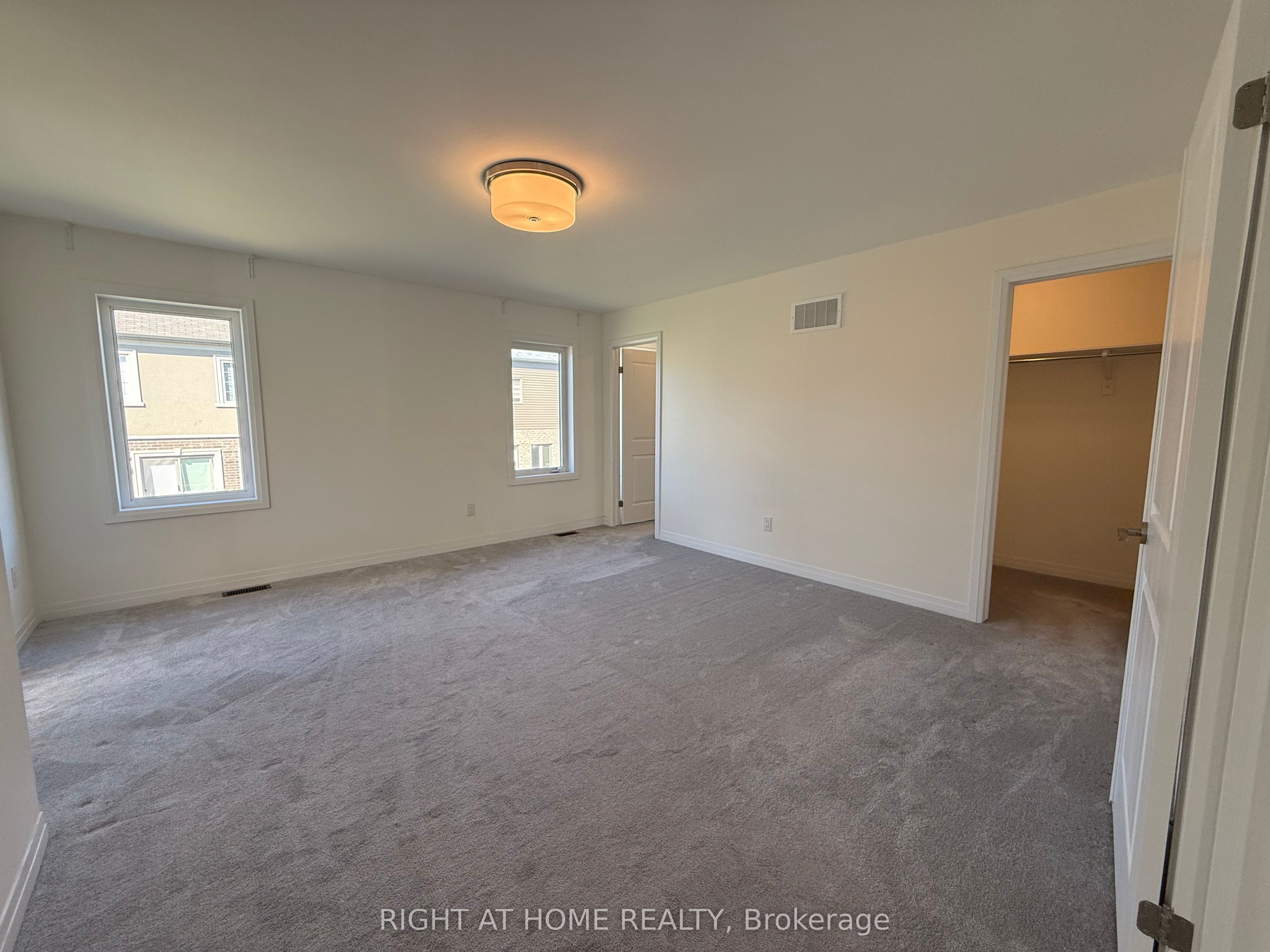 95 Hitchman Street Property Photo 13
