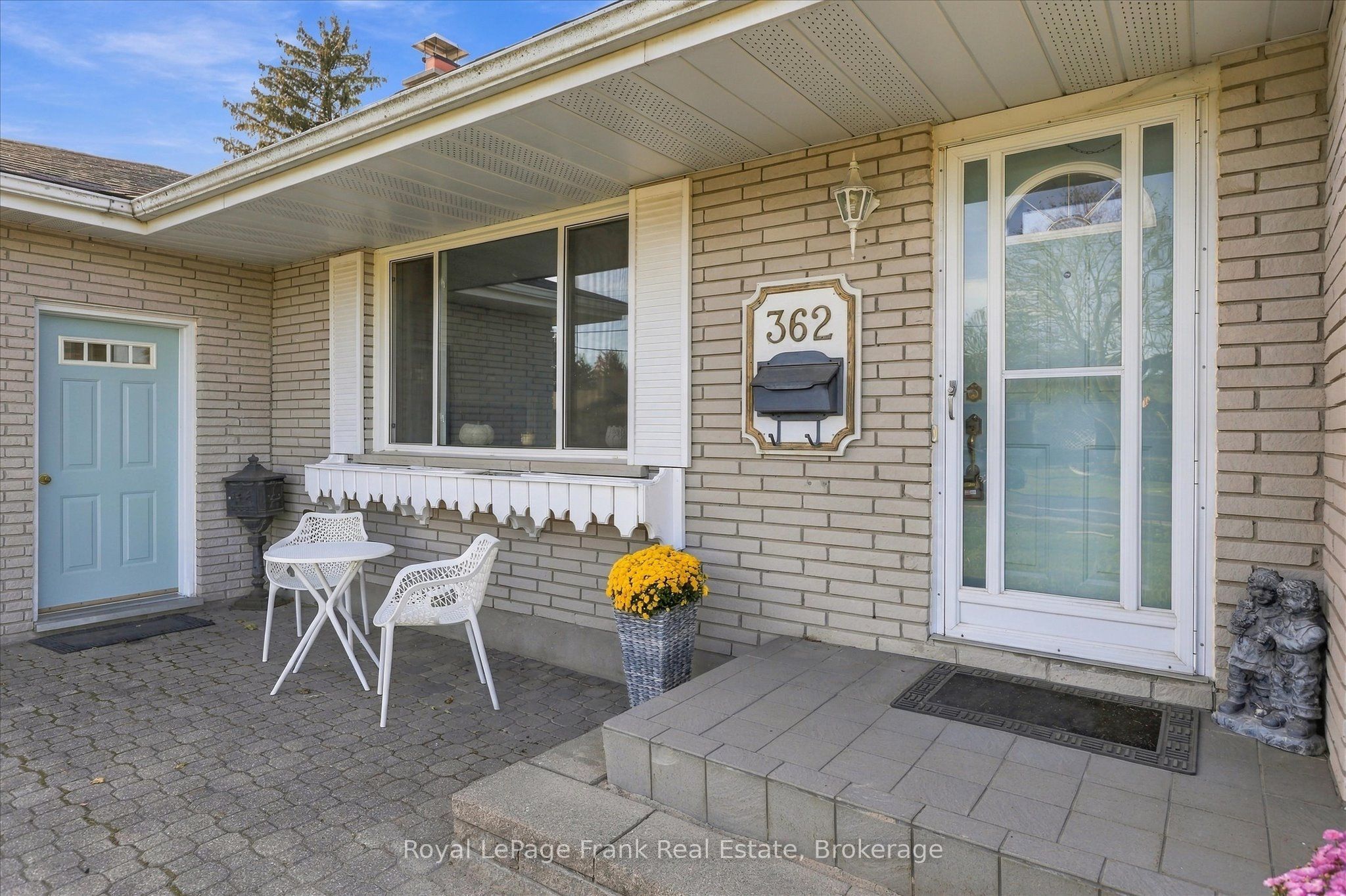 362 Simons Avenue Property Photo 3