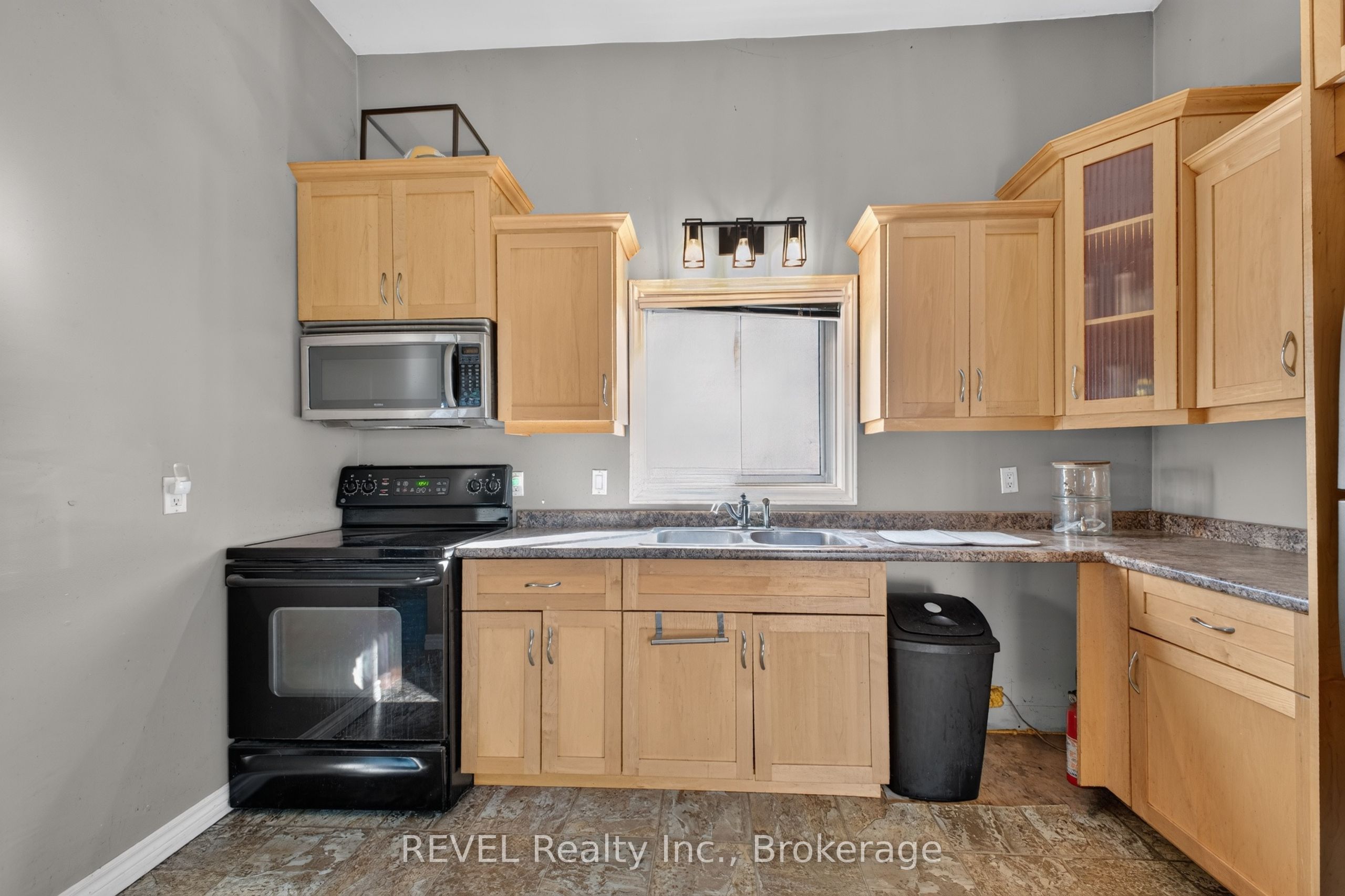 2329 Gilmore Road Property Photo 15