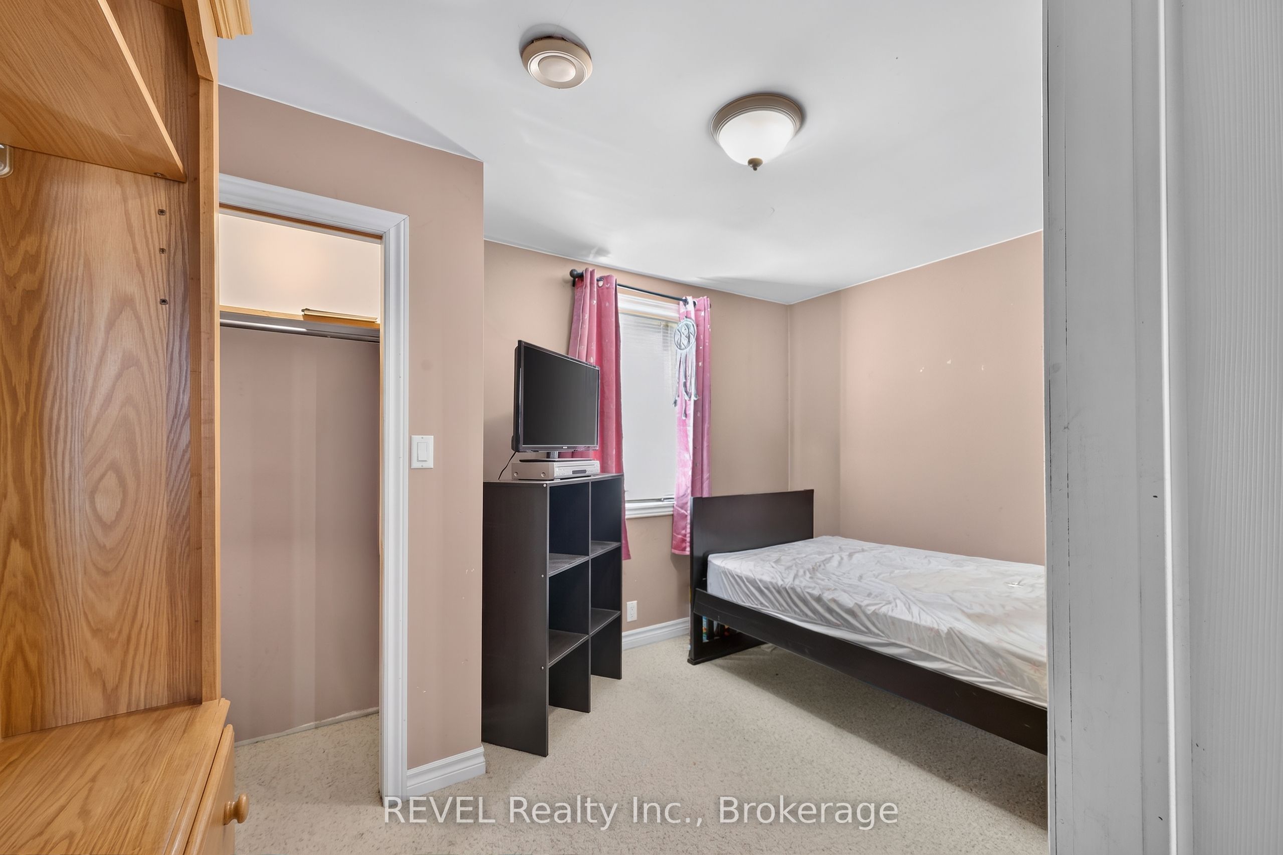2329 Gilmore Road Property Photo 18