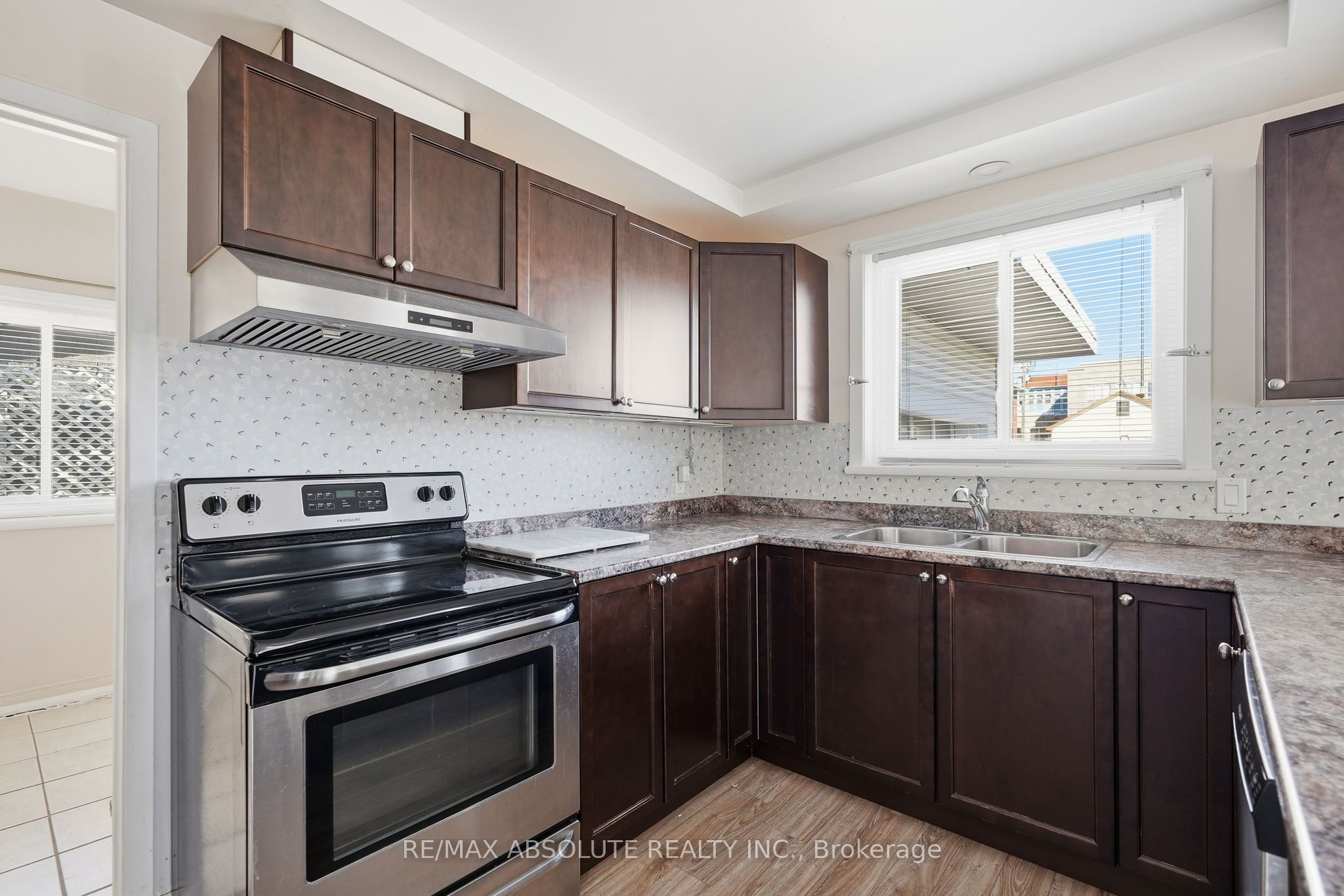 364 St Mary Street Property Photo 8