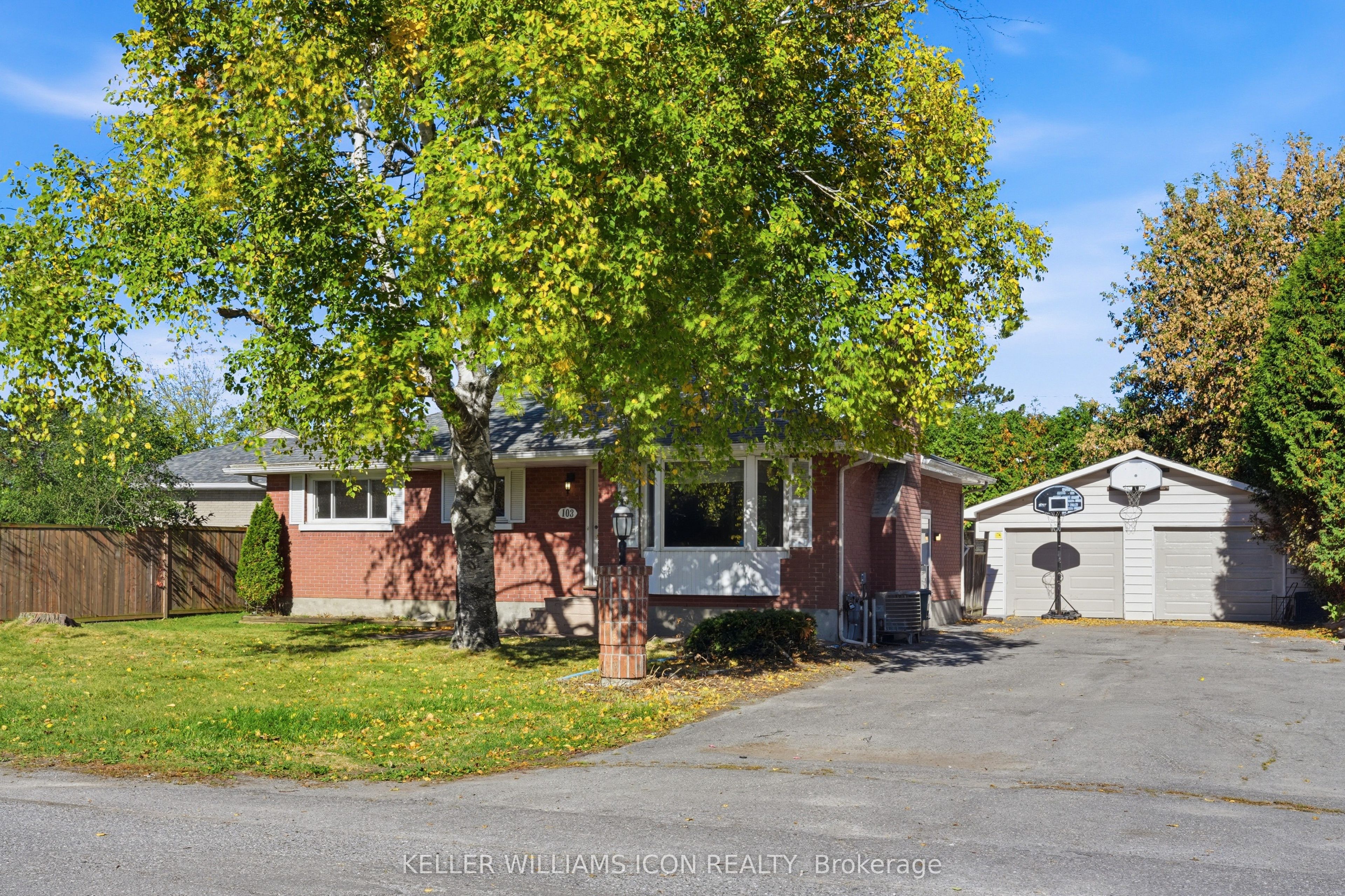 103 Harris Place Property Photo 2