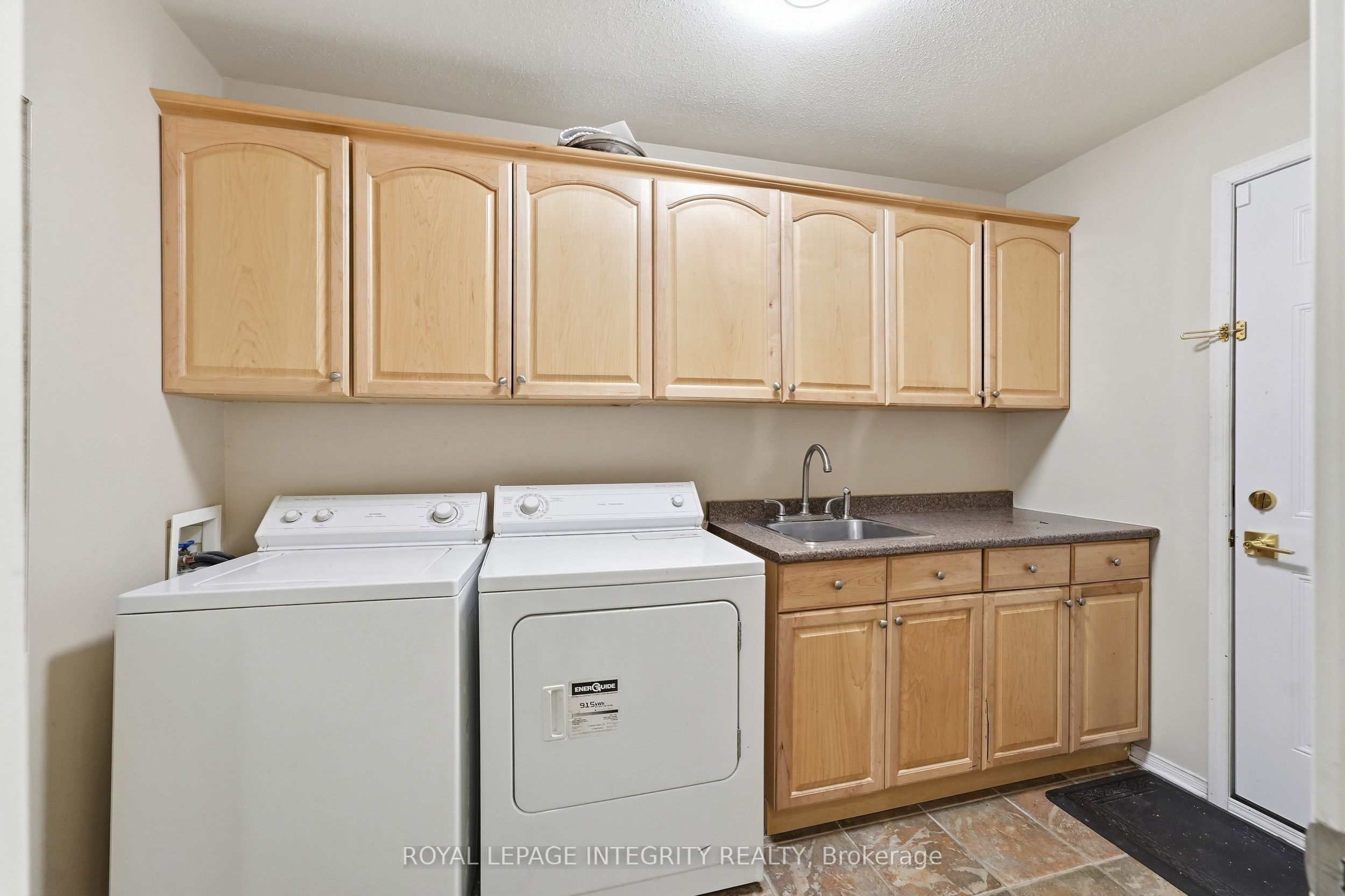 2169 Valenceville Crescent Property Photo 21