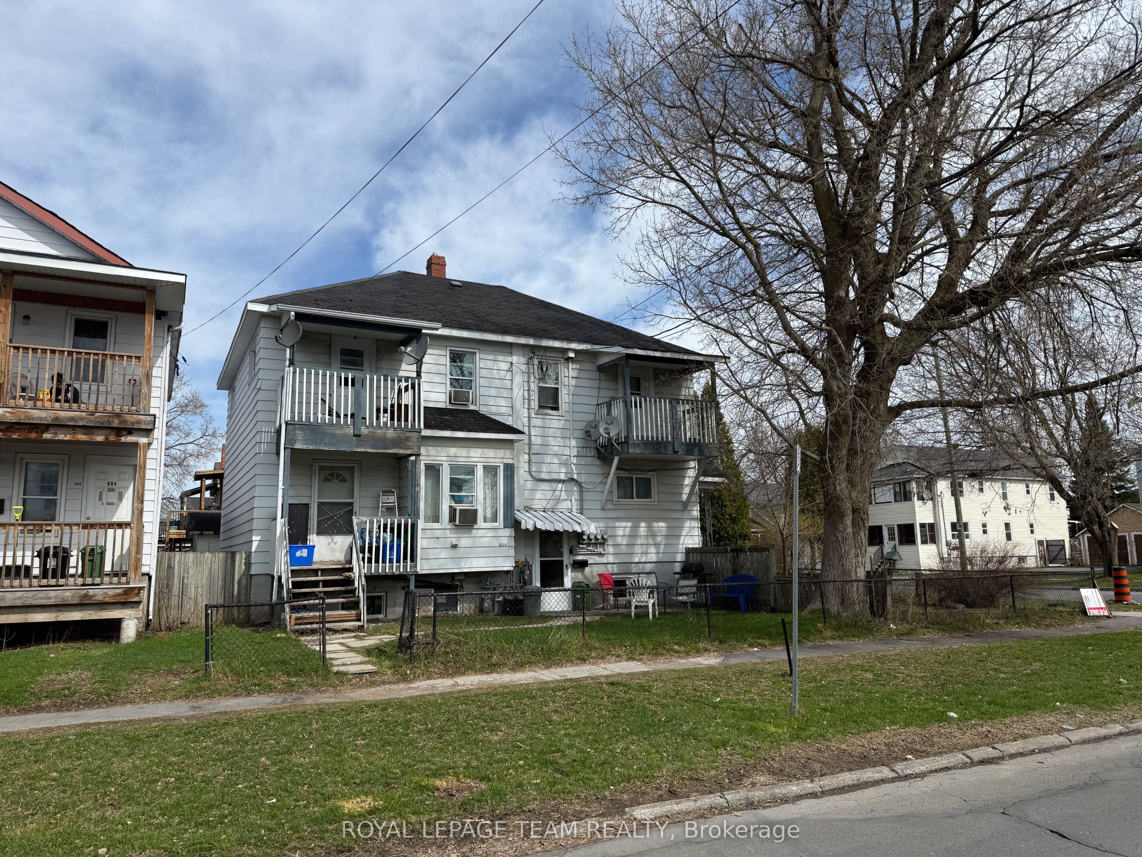 300 St Felix Street Property Photo 1