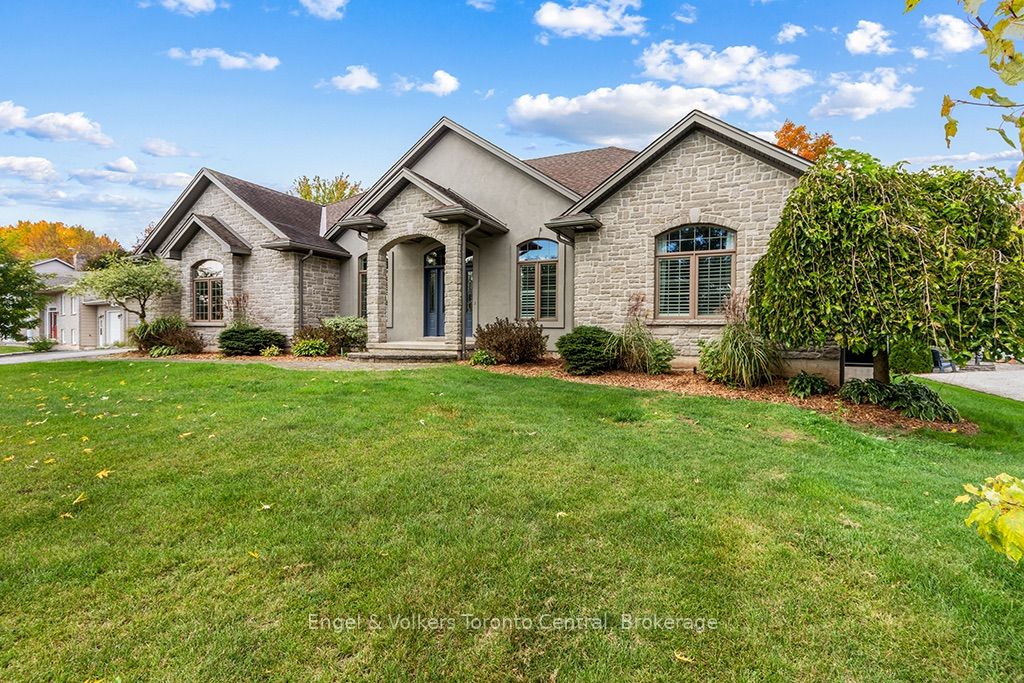 184 Sutacriti Street Property Photo 4