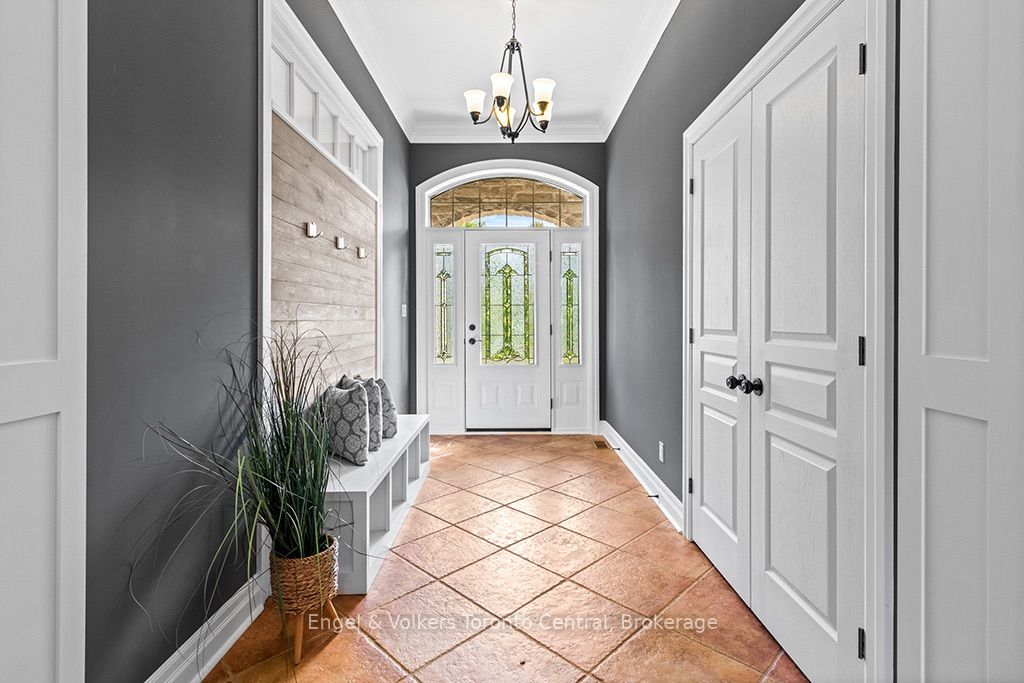 184 Sutacriti Street Property Photo 6