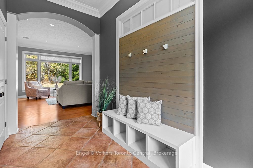 184 Sutacriti Street Property Photo 7