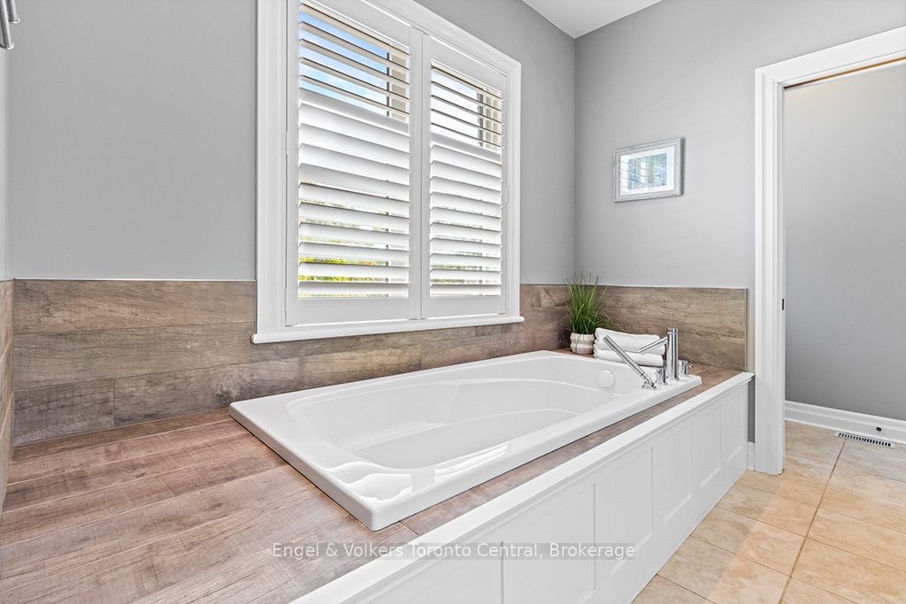 184 Sutacriti Street Property Photo 22