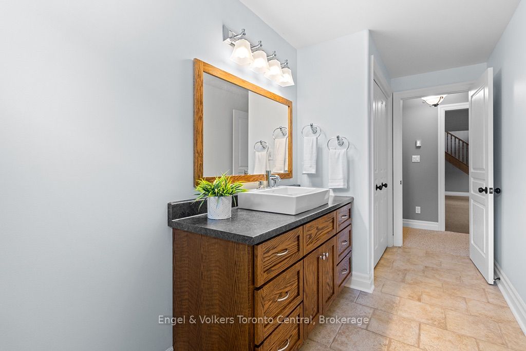 184 Sutacriti Street Property Photo 33