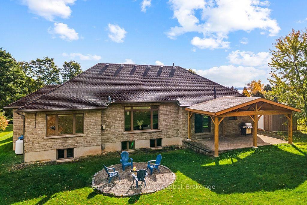 184 Sutacriti Street Property Photo 38