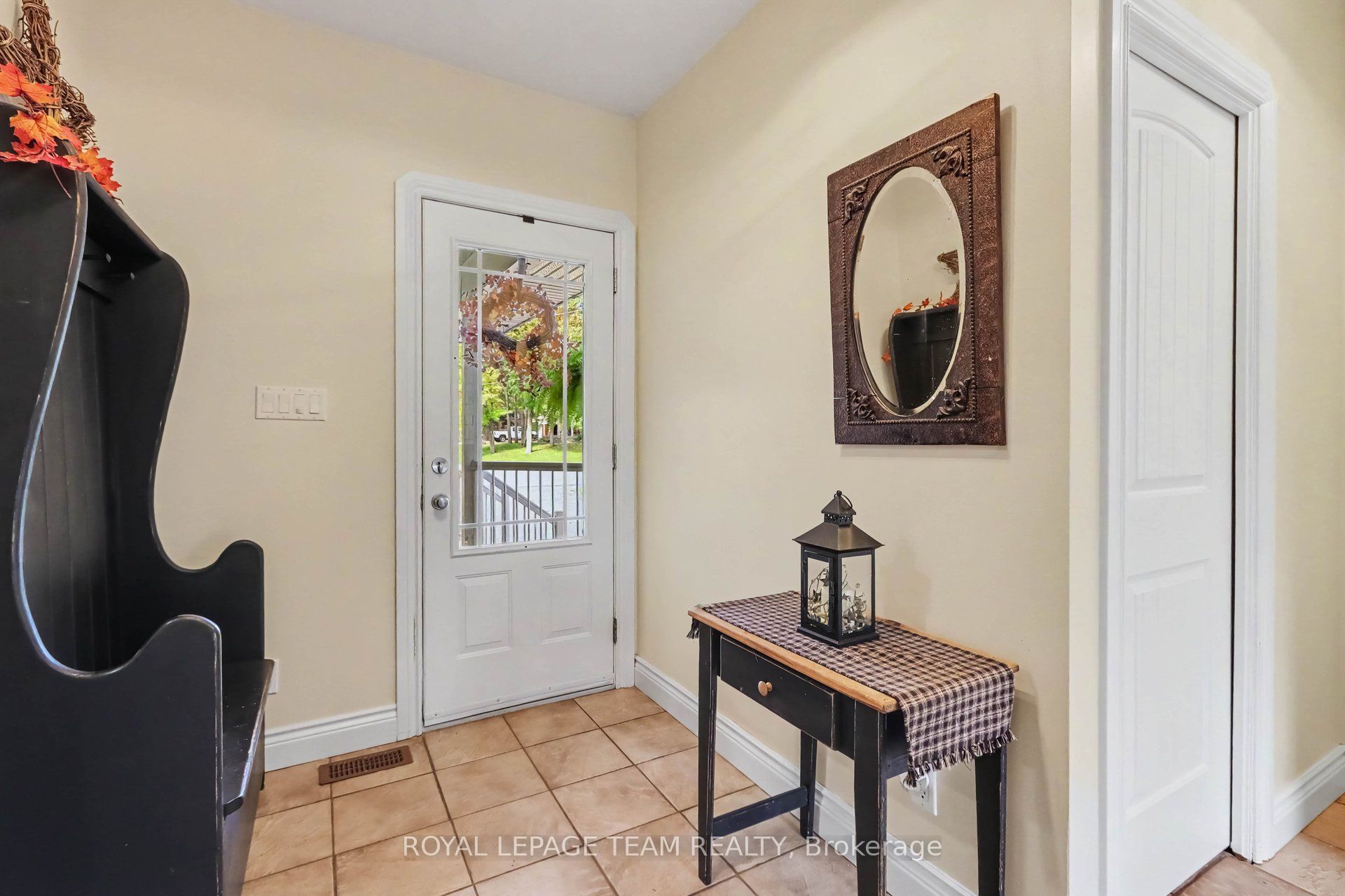 10496 St John Street Property Photo 3