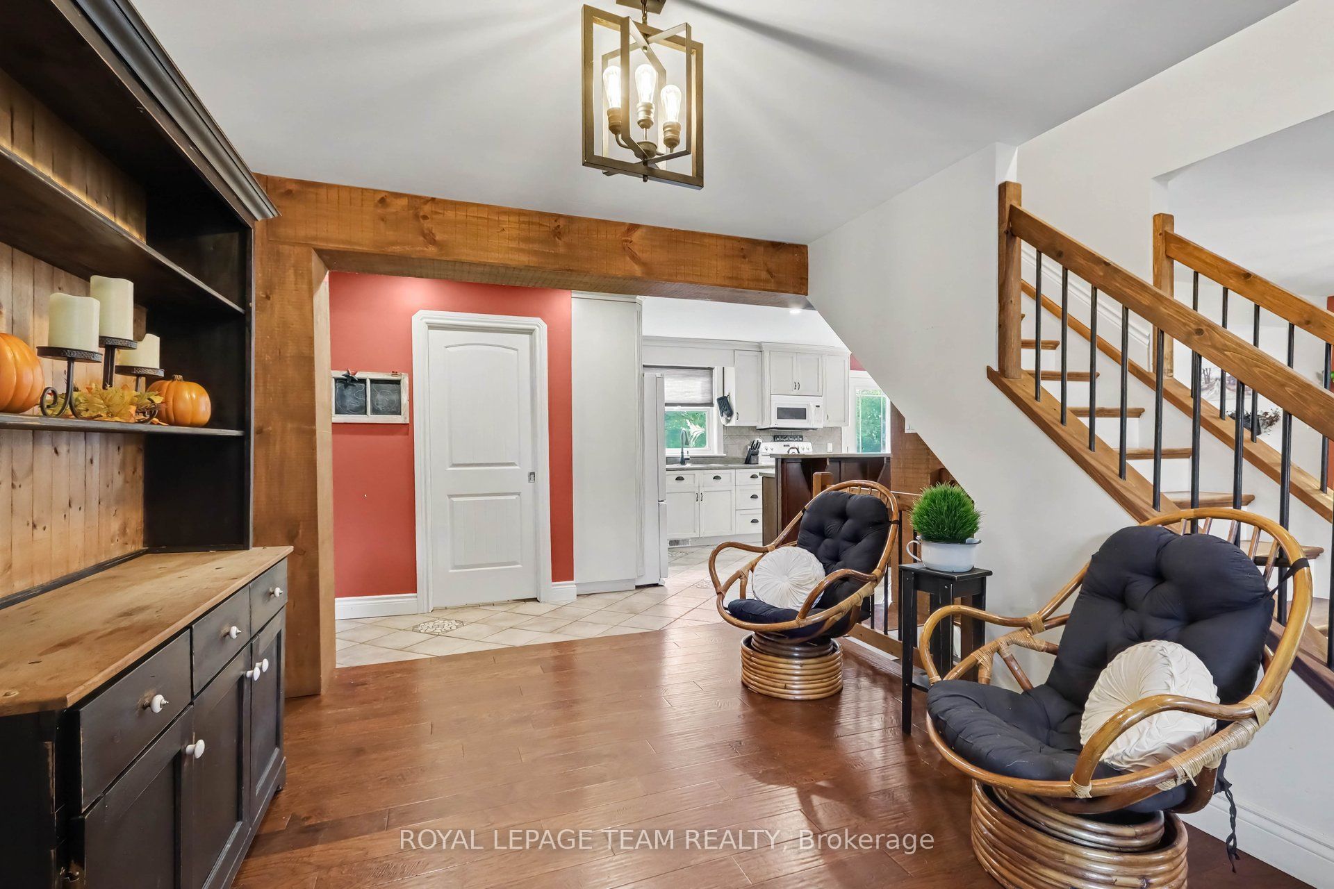 10496 St John Street Property Photo 7
