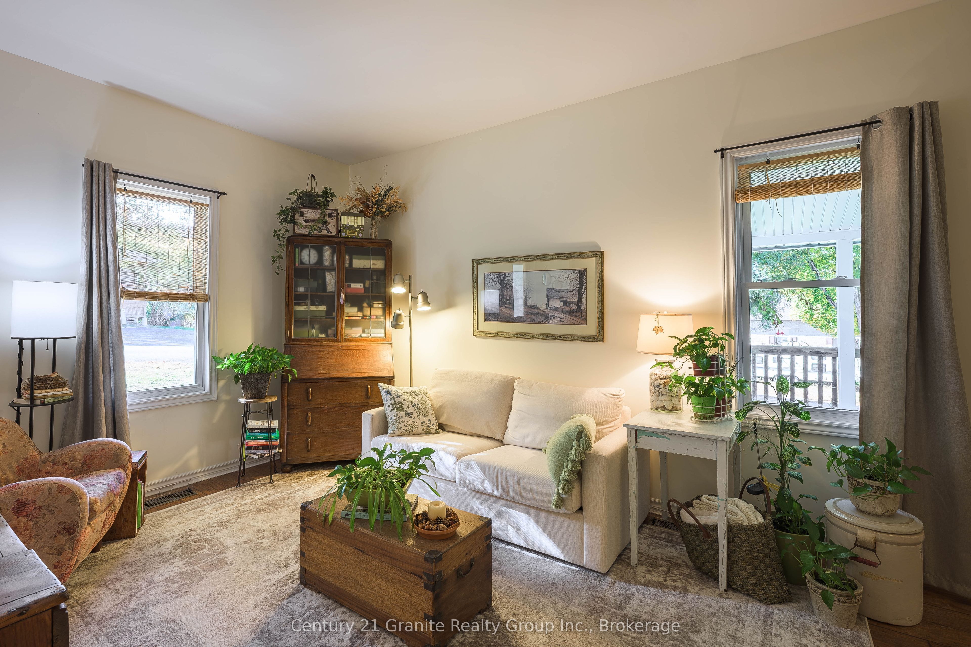 25 George Street Property Photo 6