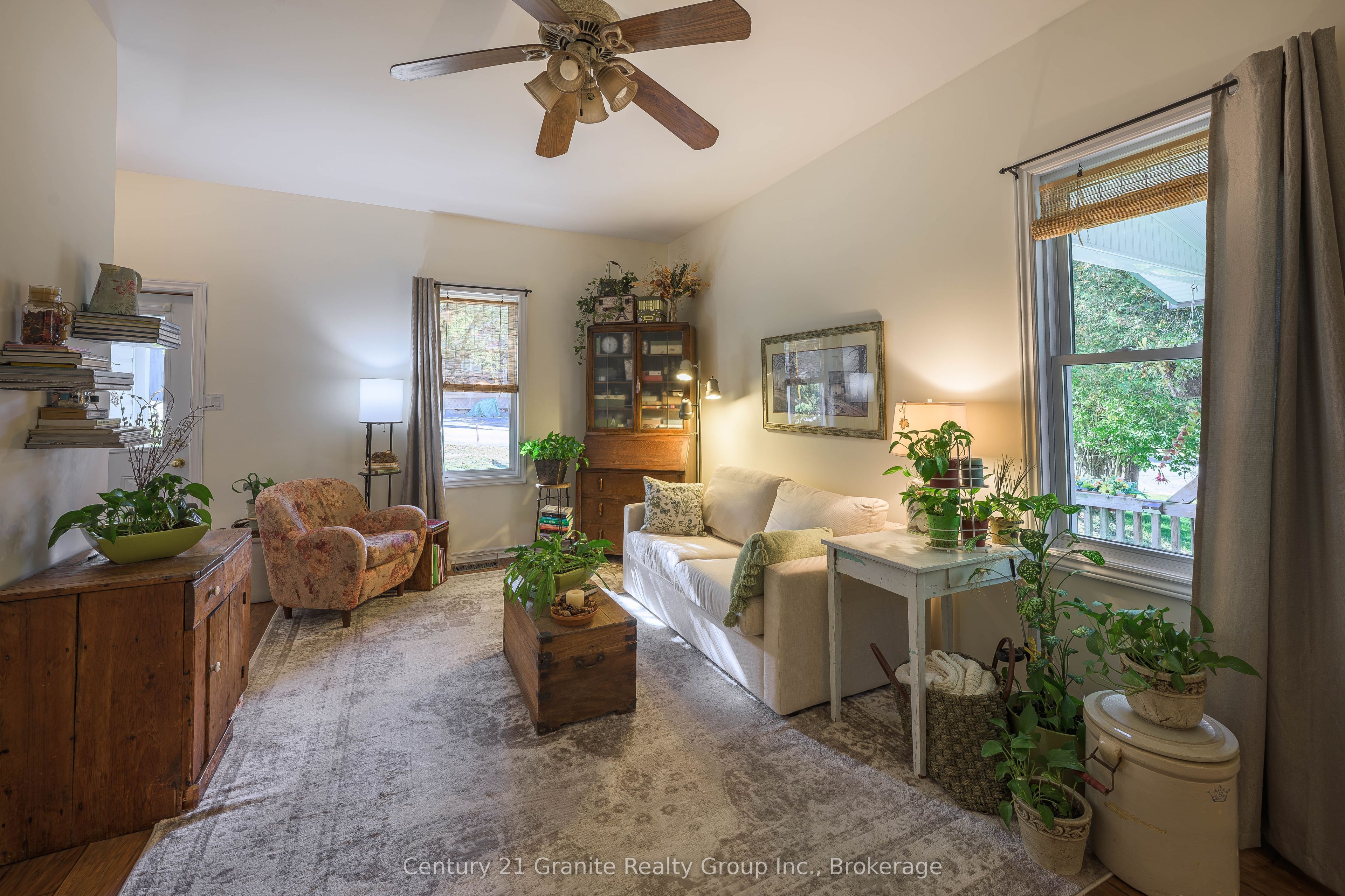 25 George Street Property Photo 7