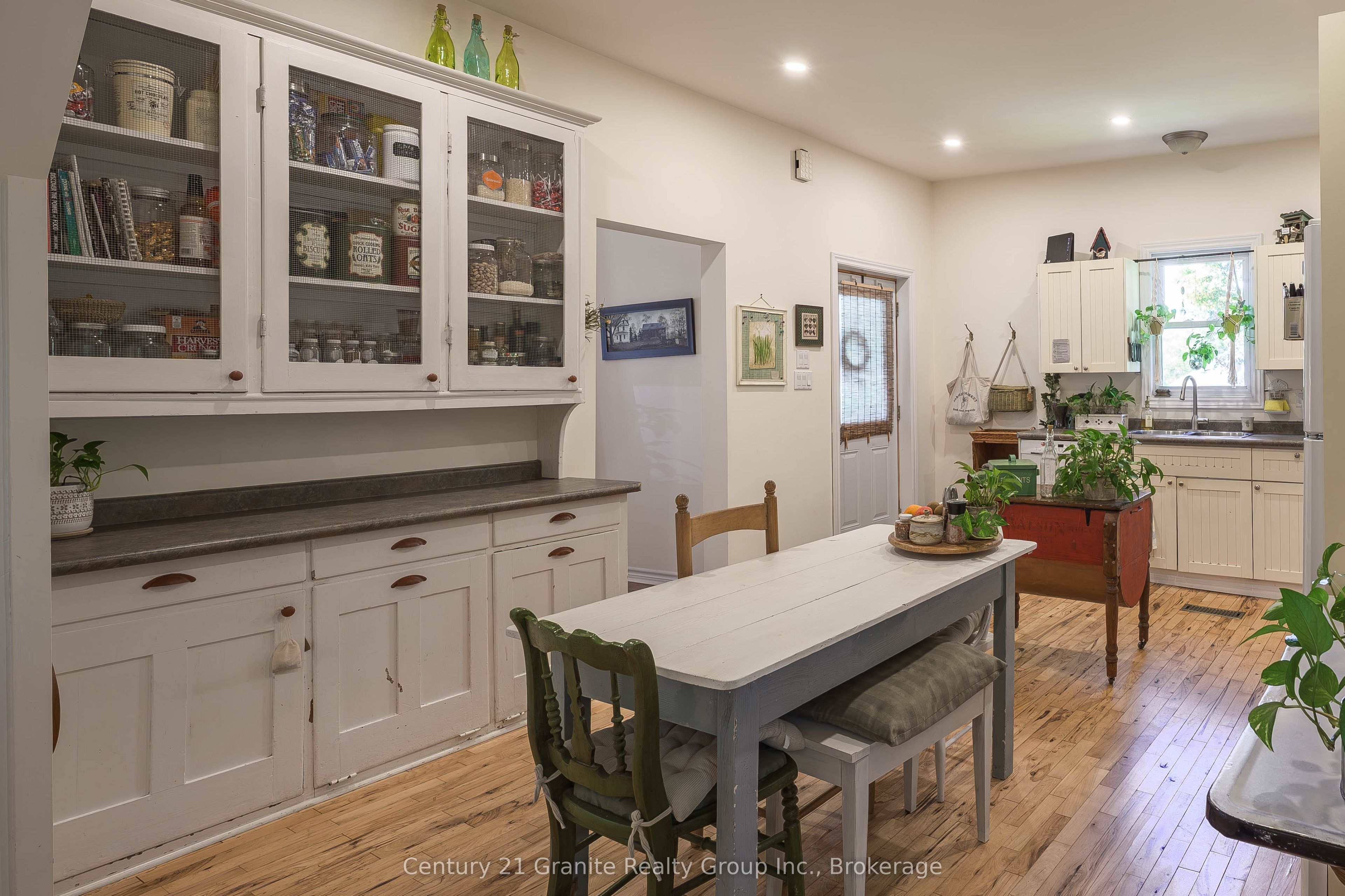 25 George Street Property Photo 12
