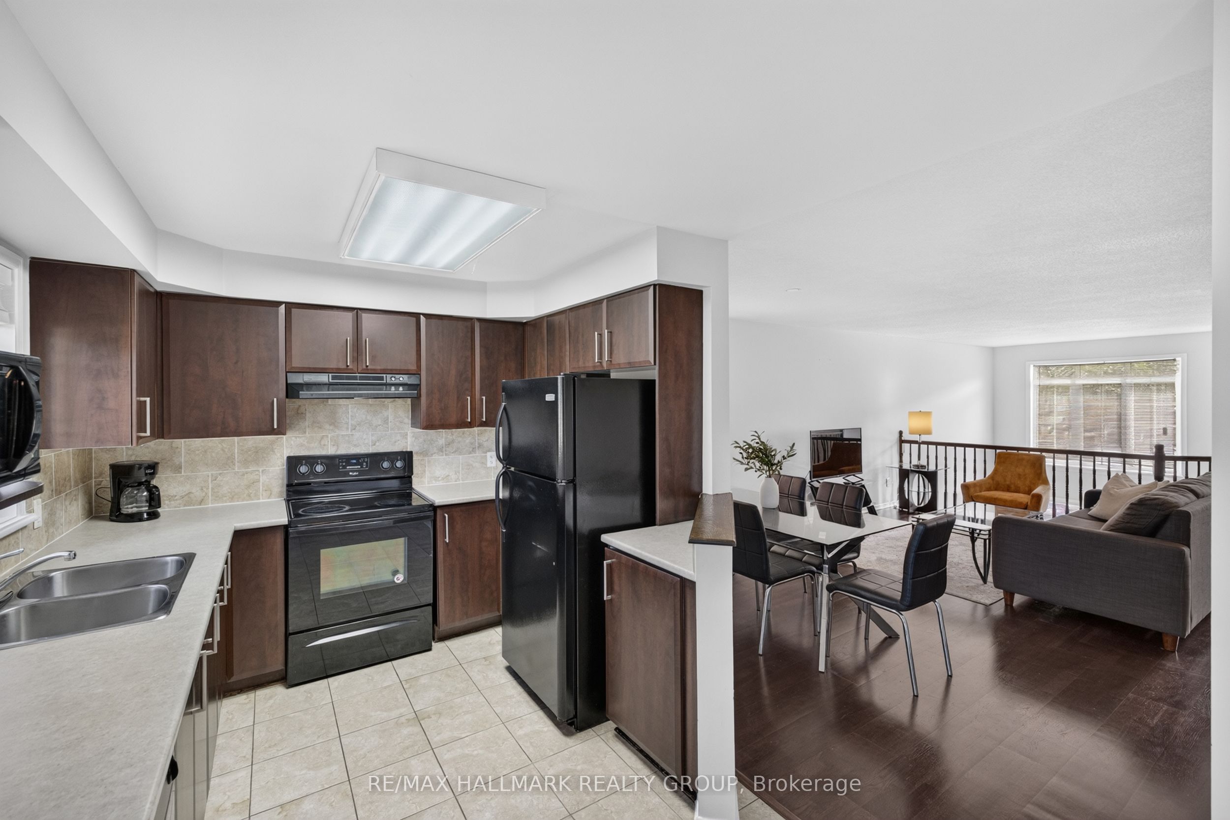 70 Edenvale Drive 161 Property Photo 14